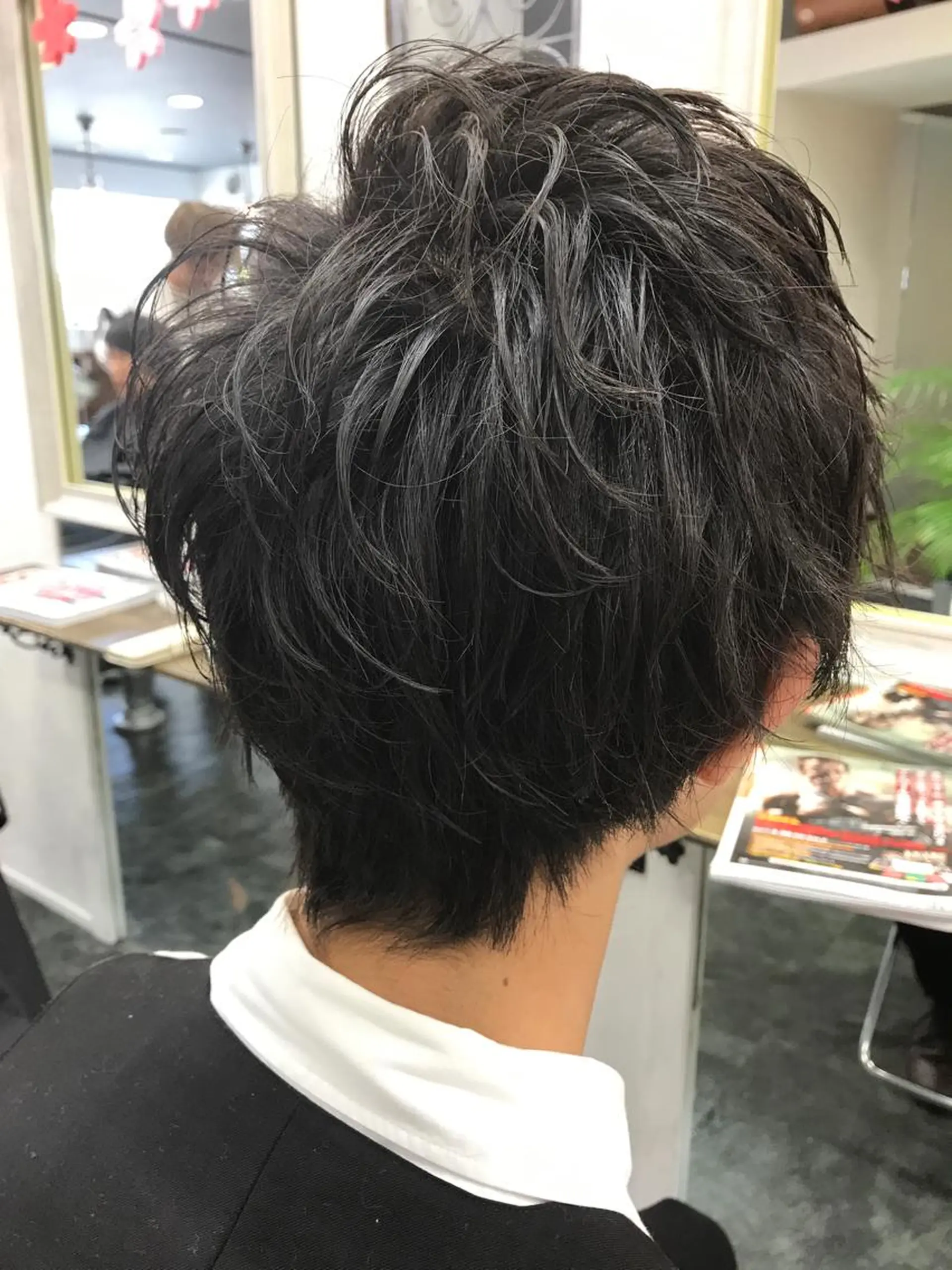 ミディアム カラー パーマ メンズ マッシュ イシイ リョウヘイのヘアスタイル