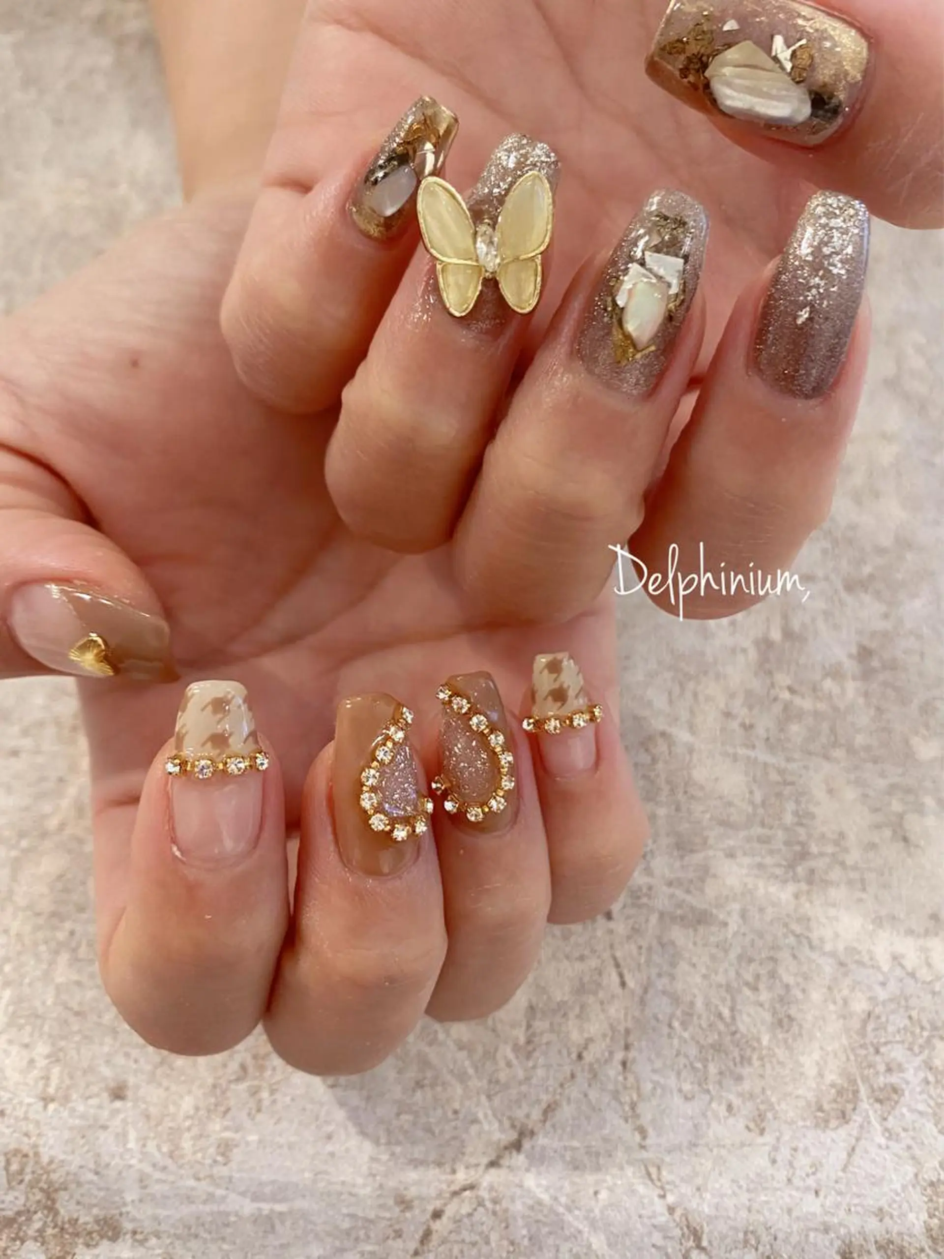 ネイル ハート キラキラネイル バレンタイン ハンドネイル 岡本 友恵のネイルデザイン