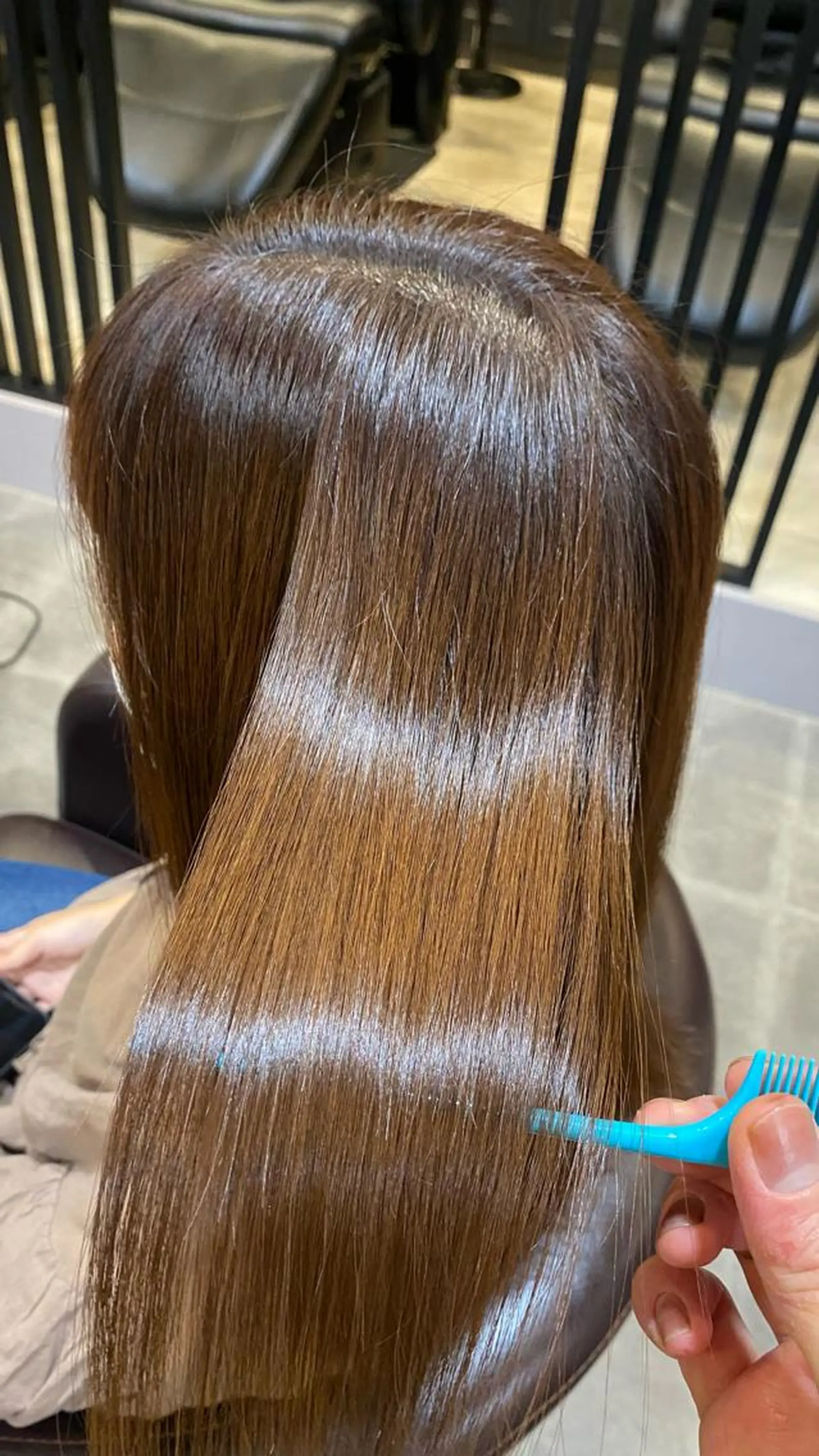 セミロング マスイ カイセイのヘアスタイル