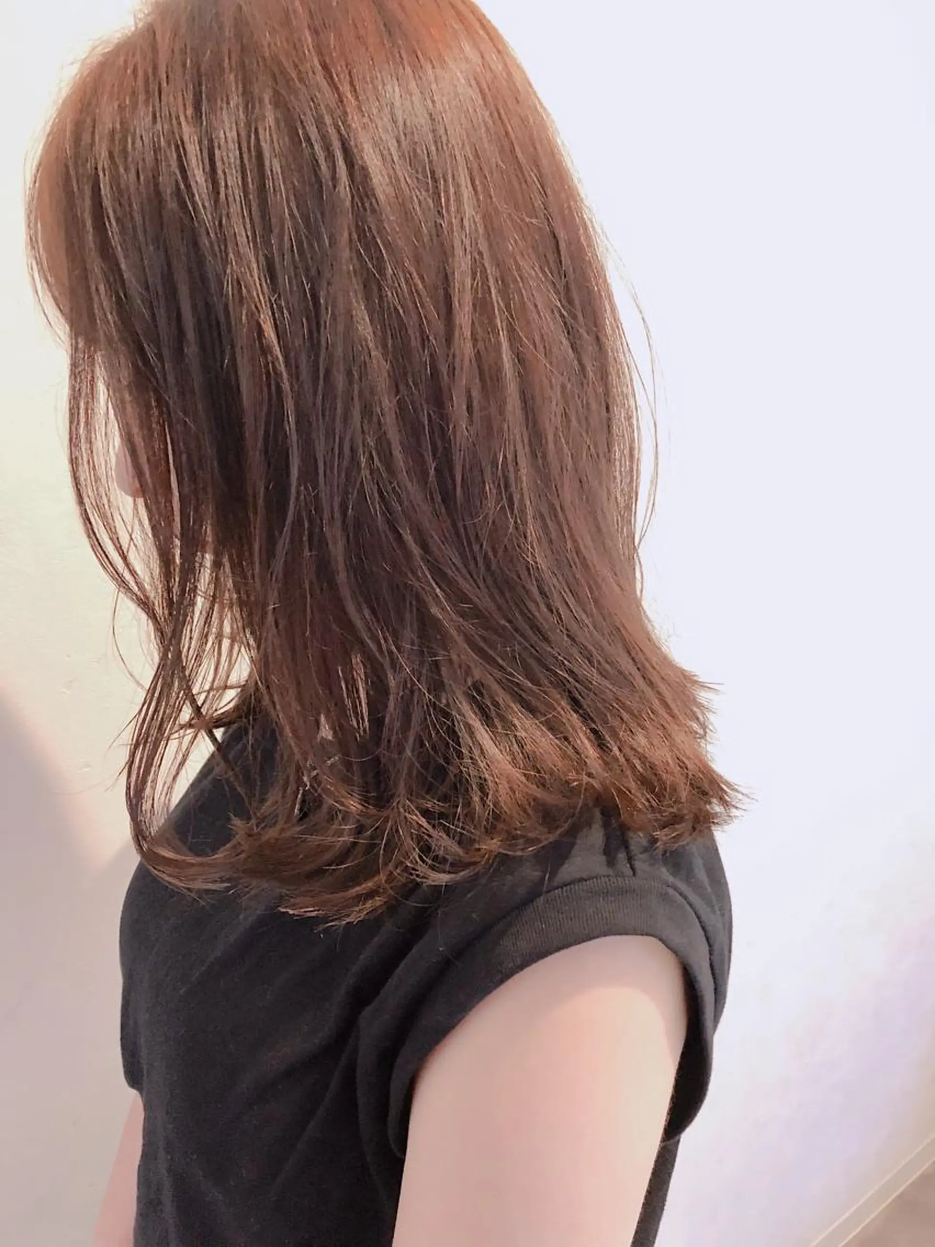 ミディアム カラー 伊藤 さやかのヘアスタイル