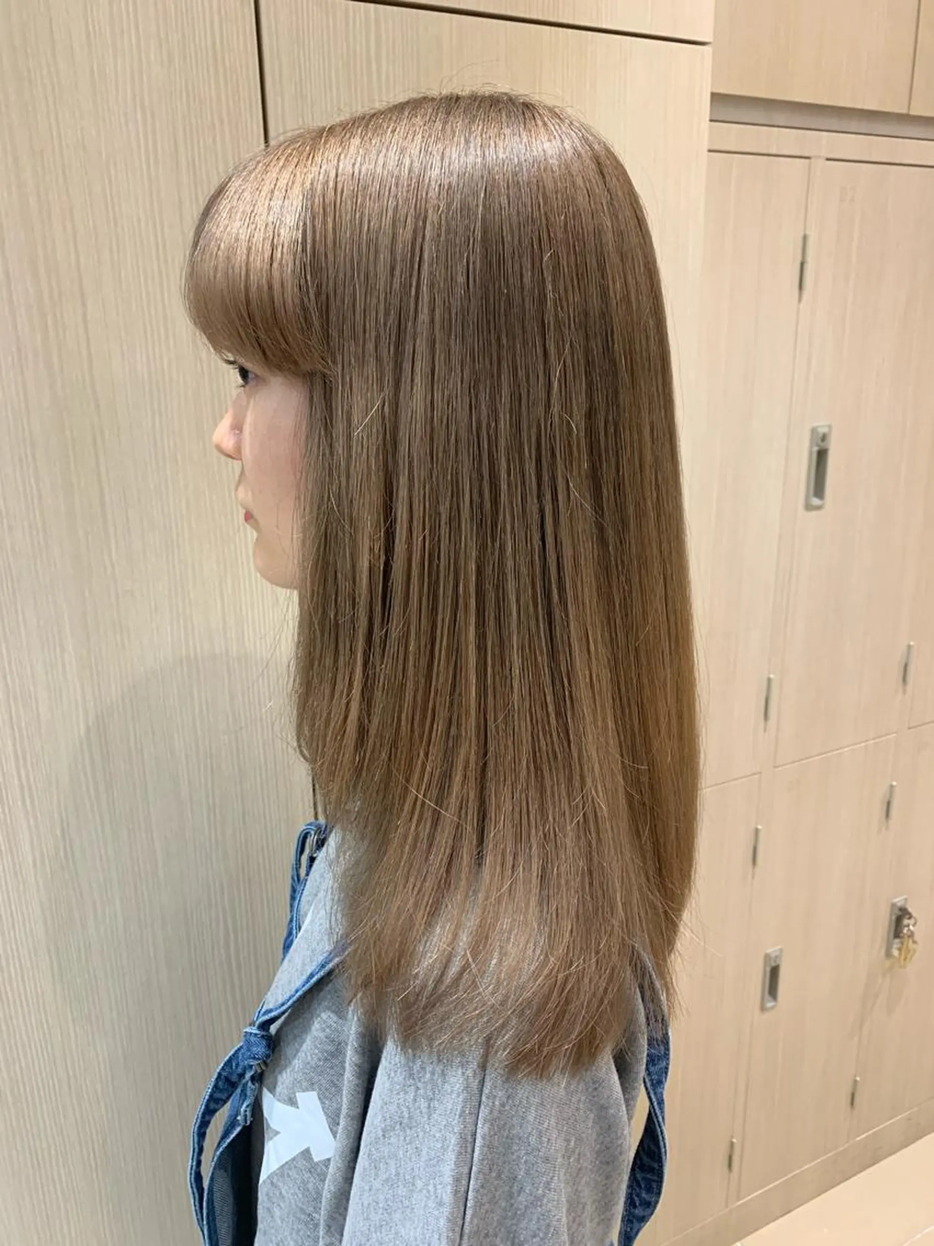 セミロング カット 縮毛矯正 トリートメント 堀井 猛史のヘアスタイル