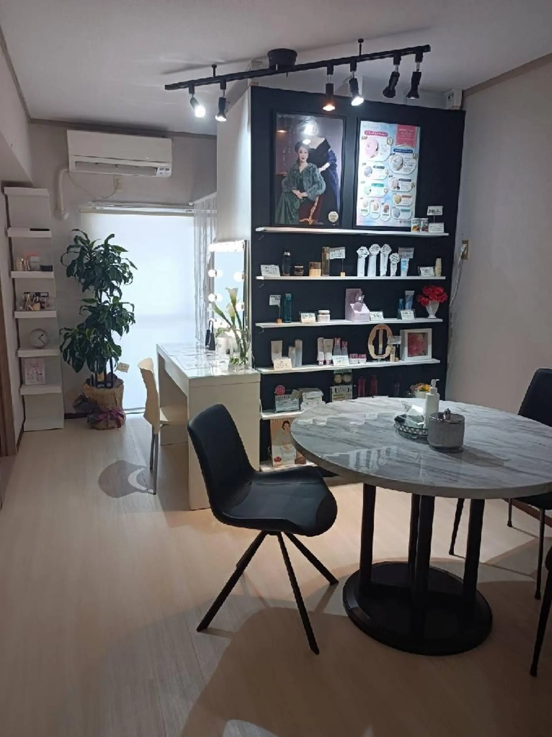 メナードフェイシャルサロン長久手根の神店所属・村川 友美のエステ・リラクイメージ