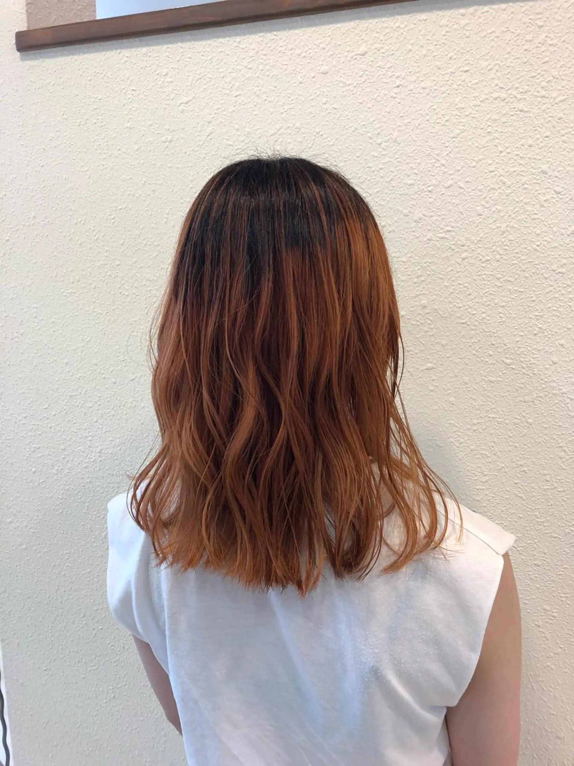 ロング 中川 茜里のヘアスタイル