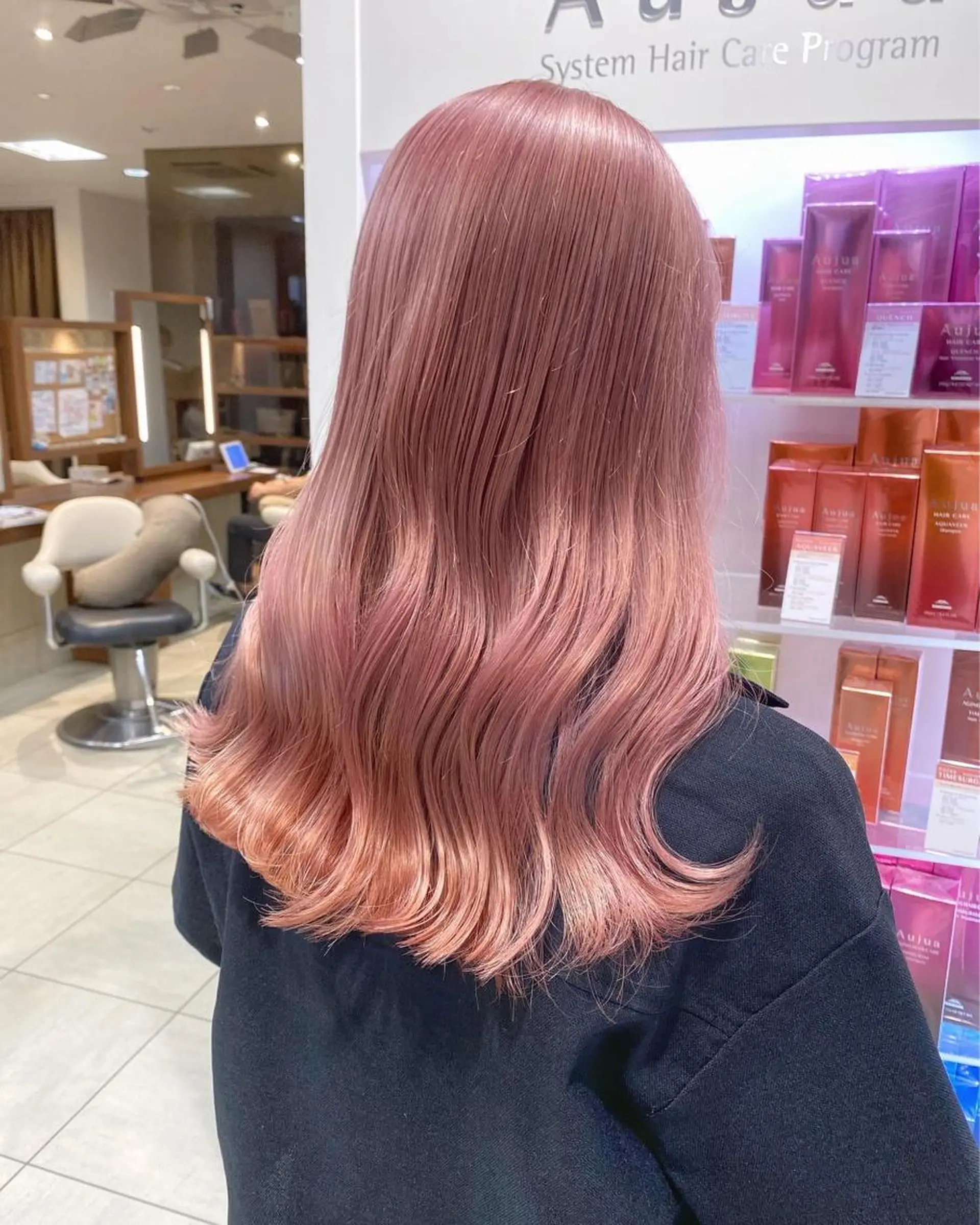 ロング カラー ベージュカラー ブリーチ ピンクカラー ピンクベージュ ヘアカラー トリートメント ブリーチ指名No.1 Daikiのヘアスタイル