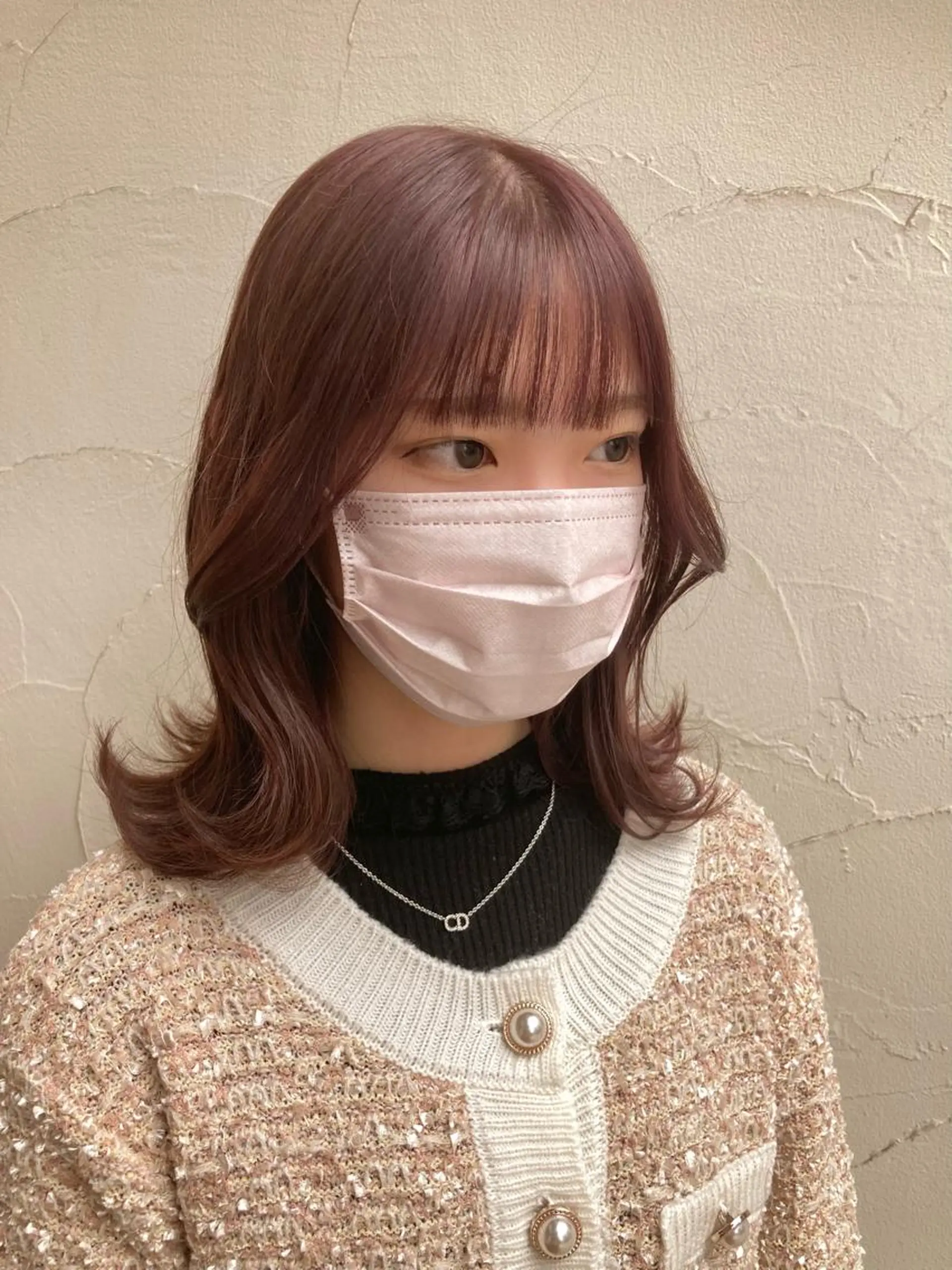 ミディアム ピンクラベンダー くびれヘア 韓国風ヘア 大岩 茉愉のヘアスタイル