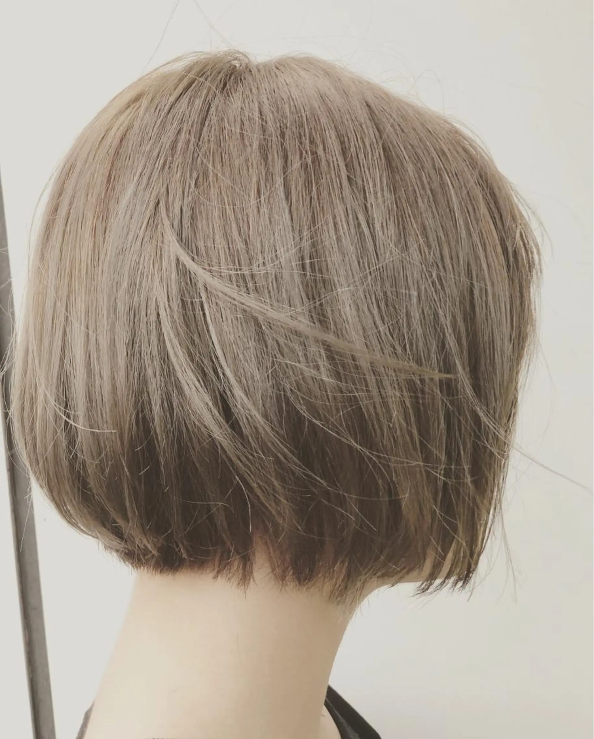 ショート ボブ 菊池 幹のヘアスタイル