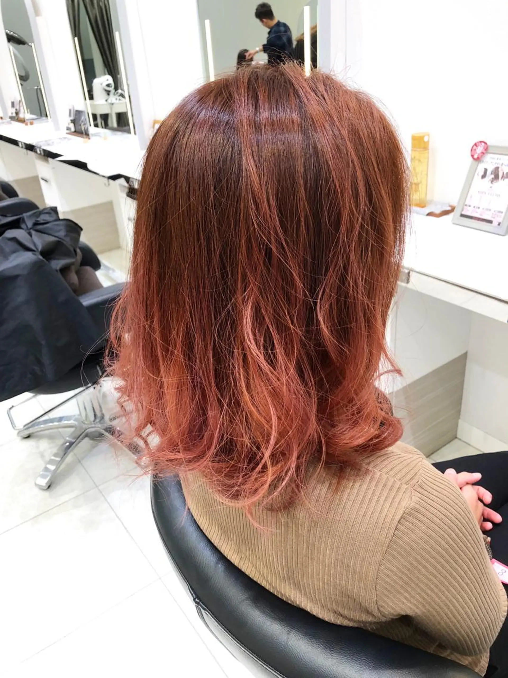 ミディアム 岸 保奈美のヘアスタイル