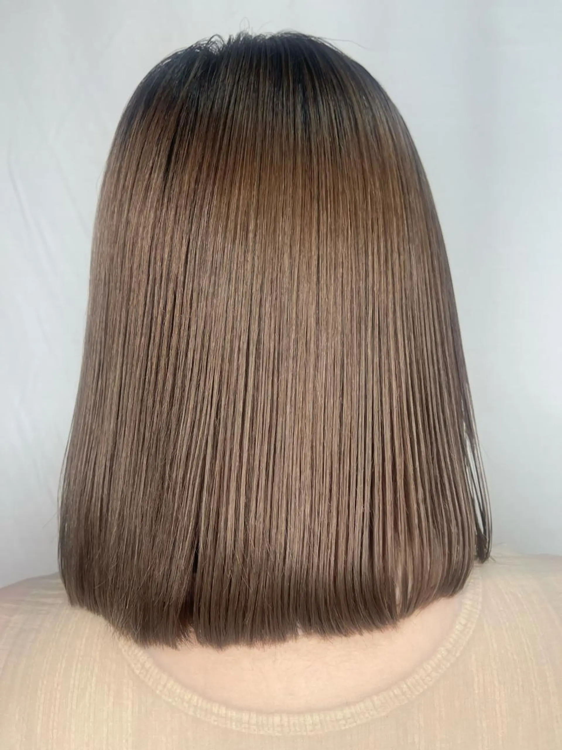 ミディアム カラー パーマ ブリーチ 縮毛矯正 カット ヘアカラー 縮毛矯正 髪質改善/縮毛矯正 /レイヤー岡部のヘアスタイル