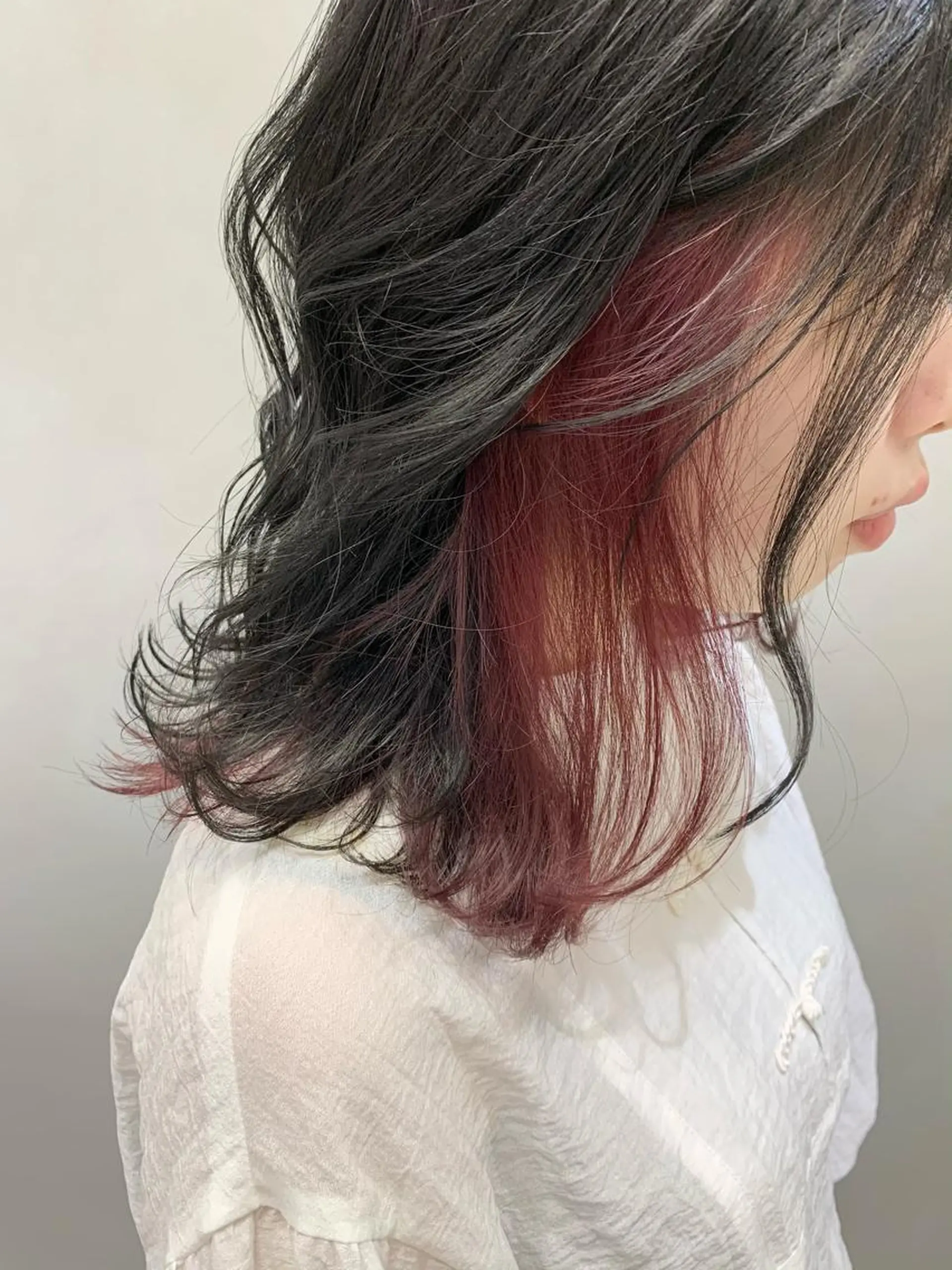 ミディアム カラー ボルドーカラー ダークグレー ヘアカラー レイヤー/大人メンズ パーマ🌀 平島拓也のヘアスタイル