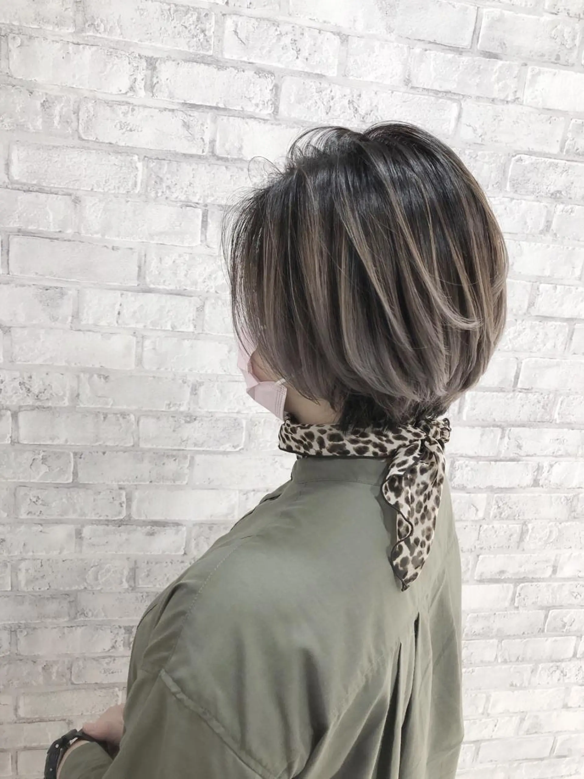 ショート カラー ヘアアレンジ バレイヤージュ ボブ レイヤーカット ショートヘア ヘアカラー トリートメント 秋山 幸太のヘアスタイル