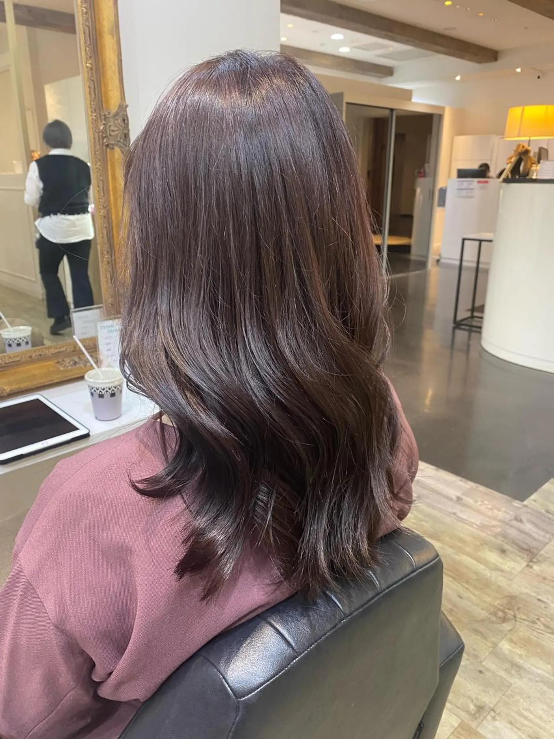 ロング カラー Ashanti 磯崎のヘアスタイル