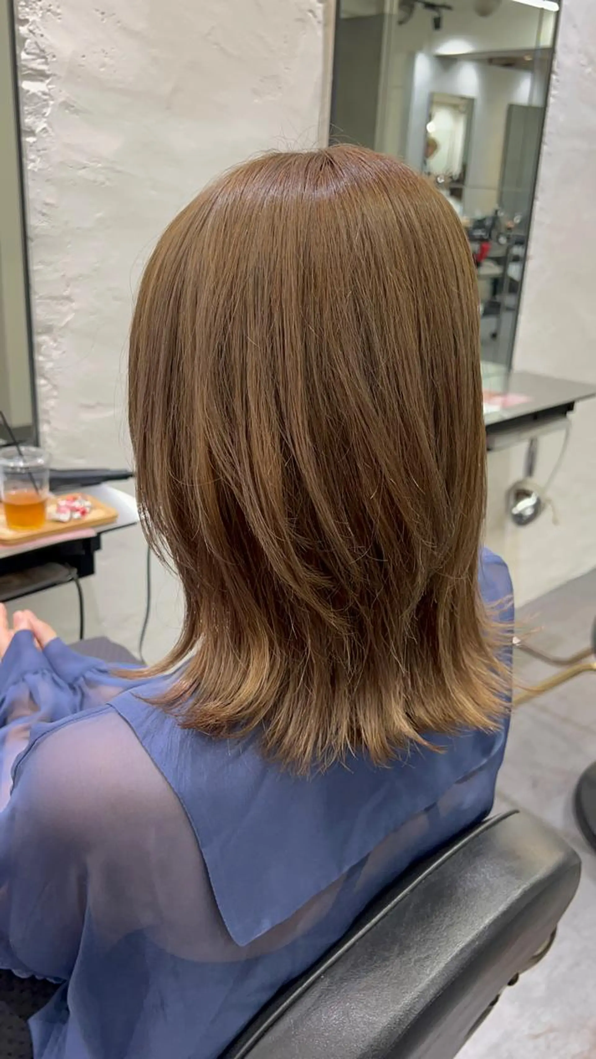ミディアム カラー パーマ ヘアアレンジ メンズ キッズ ネイル マツエク・マツパ アイブロウ メンズブリーチ ベージュカラー ブリーチ ウルフレイヤーカット /チヒロのヘアスタイル