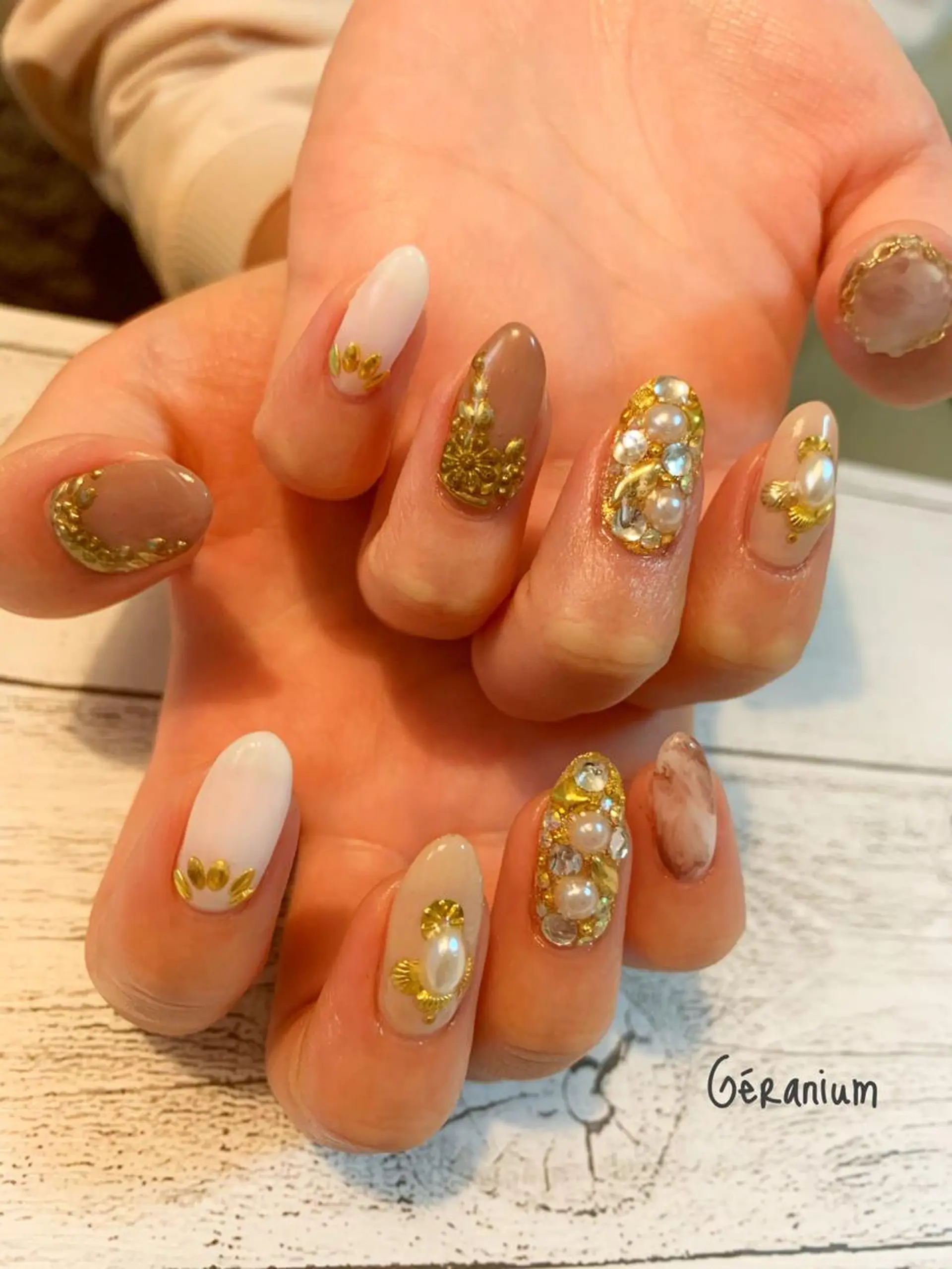 ネイル ハンドネイル GéRanium Harukaのネイルデザイン