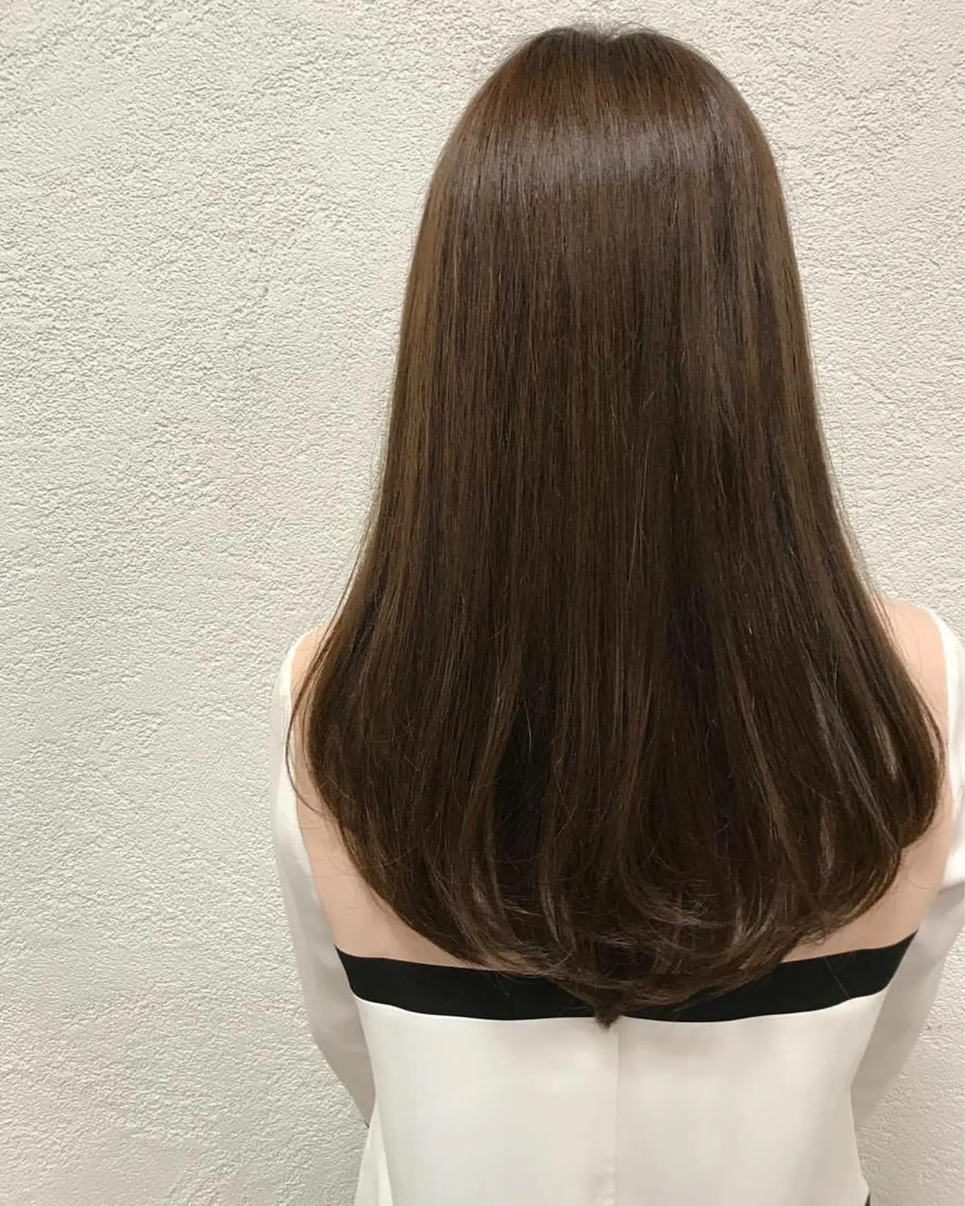 ロング カラー ベージュカラー フォギーベージュ カット 縮毛矯正 トリートメント デザインカラー🌈 高木リョウのヘアスタイル