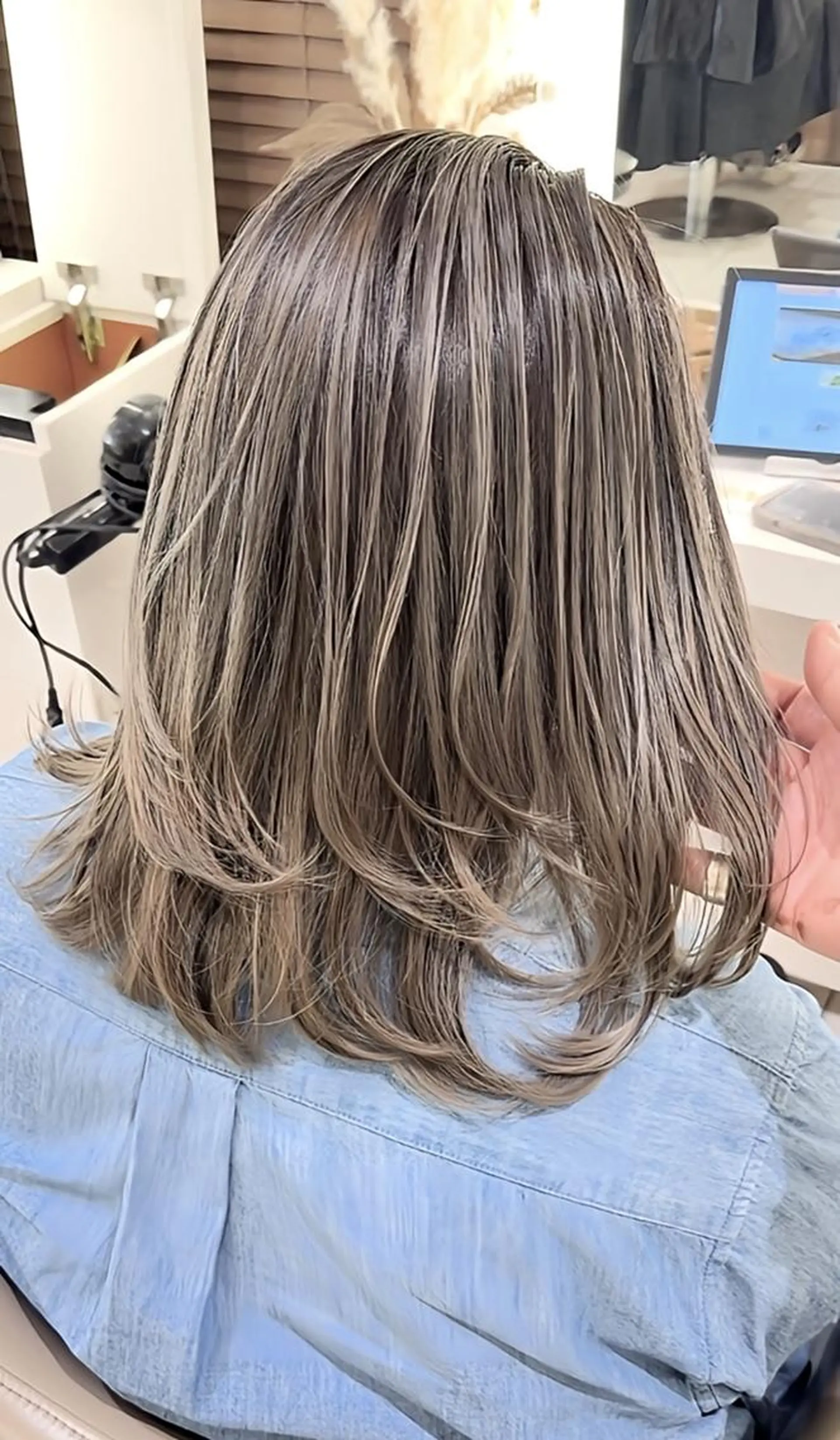 ロング カラー バレイヤージュ 髪質改善 レイヤーカット カット ヘアカラー トリートメント 山崎俊輔/髪質改善 /バレイヤージュのヘアスタイル