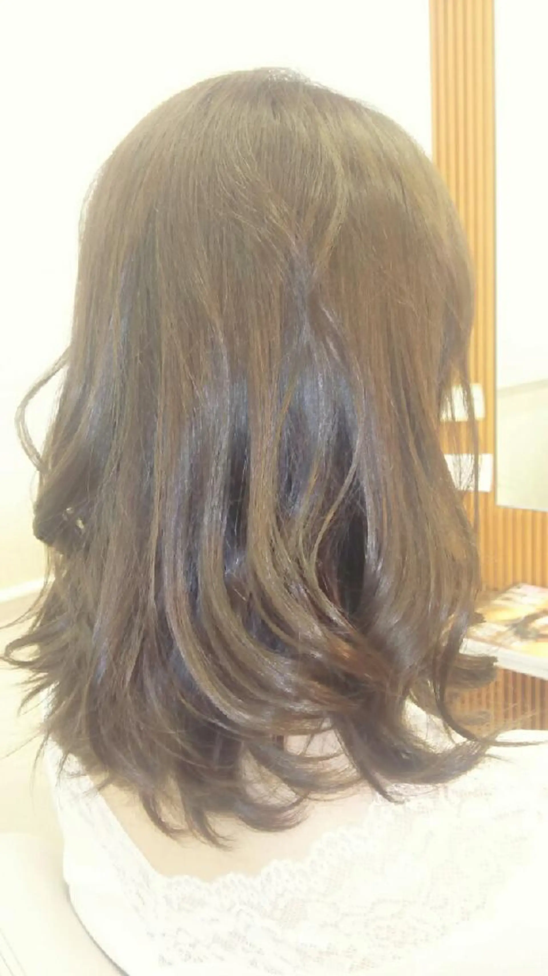 ミディアム カラー 透明感カラー トリートメント 脇田 雄大のヘアスタイル