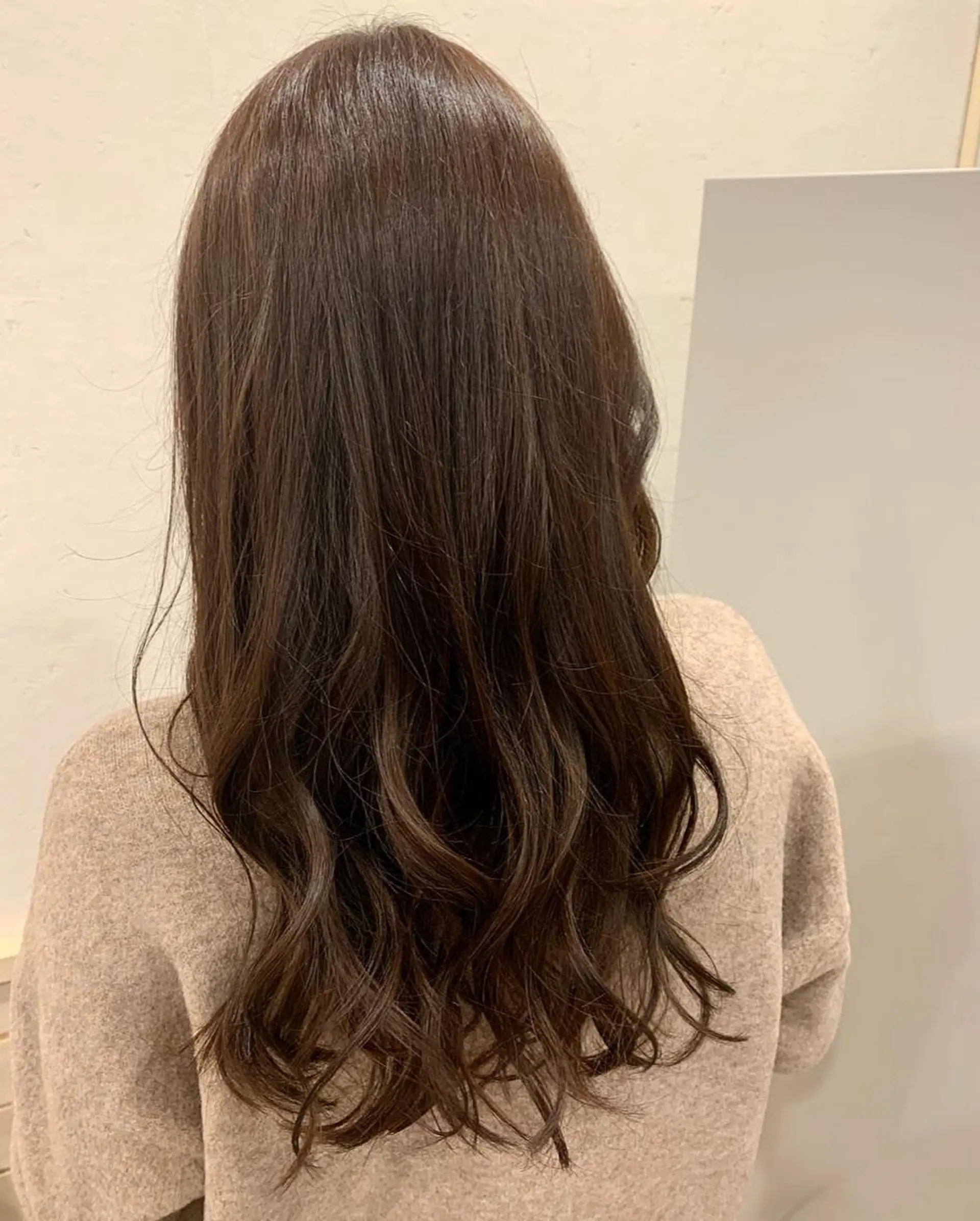 ロング カラー ヘアカラー 岩村 彩音のヘアスタイル