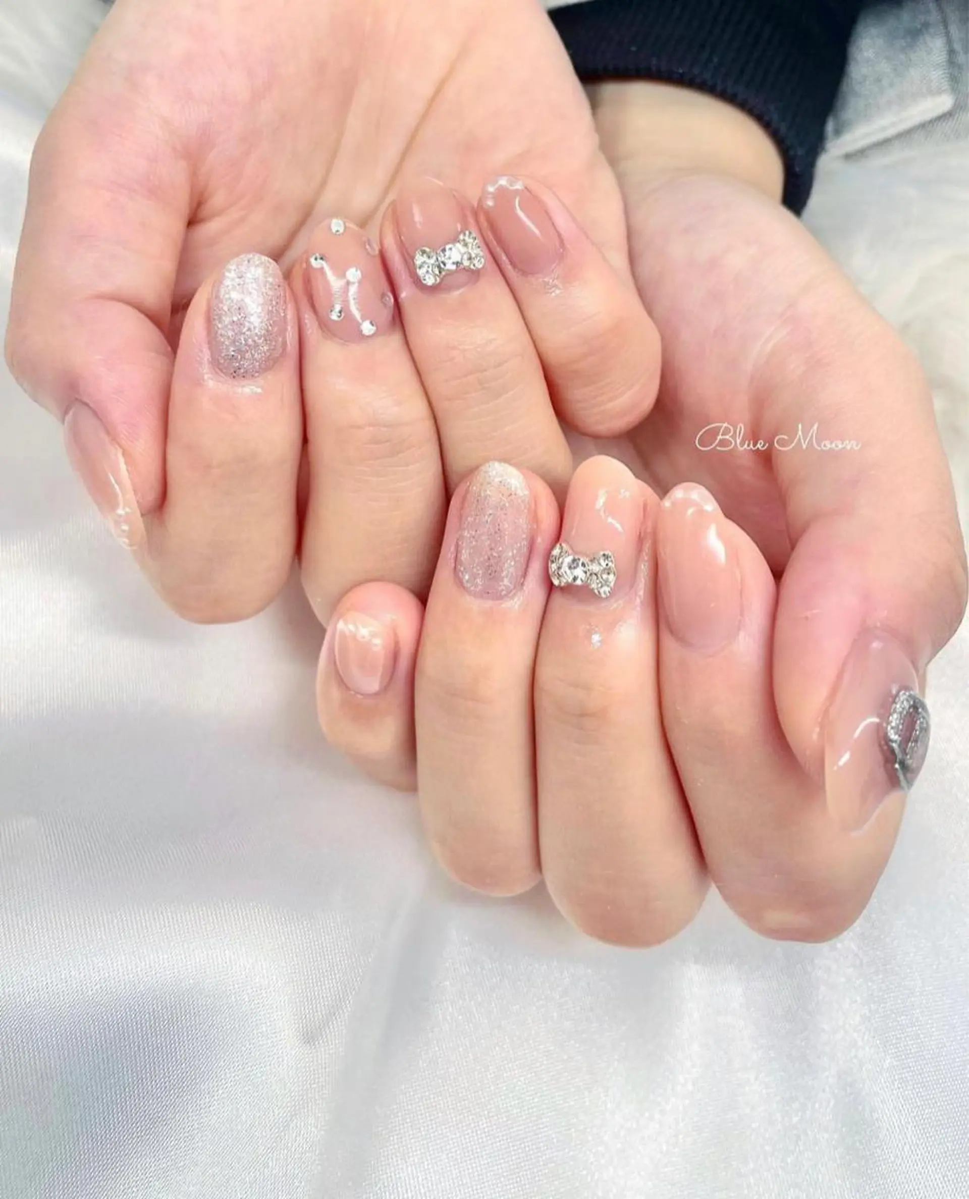 ネイル リボン ハンドネイル フットネイル ハンドケア nail salon Blue Moonのネイルデザイン