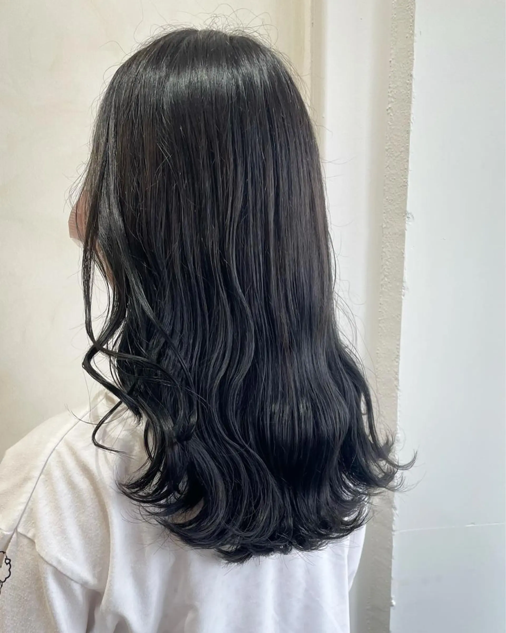 ロング カラー 黒髪 ブルーカラー ブルーブラック トリートメント ⌇ROMEO京橋店⌇ 鎌谷明星🪷のヘアスタイル