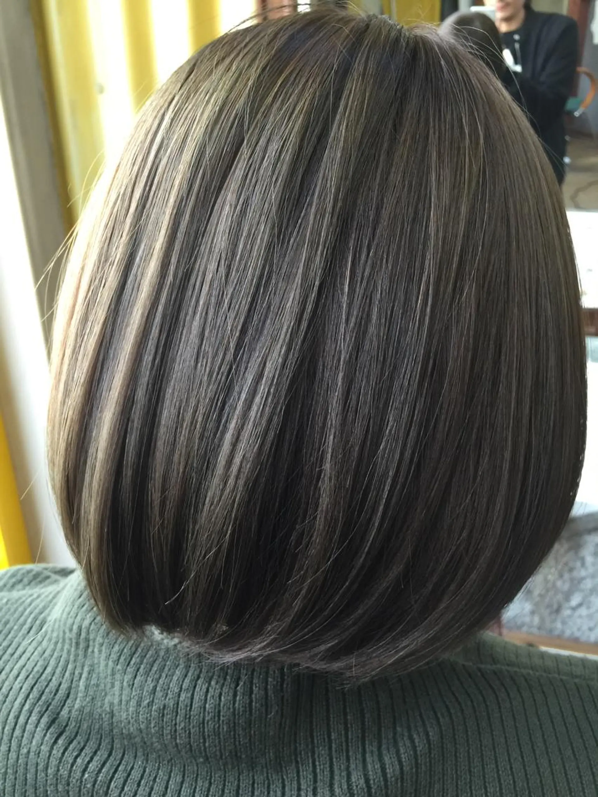 カラー グレージュ 中村 海のヘアスタイル