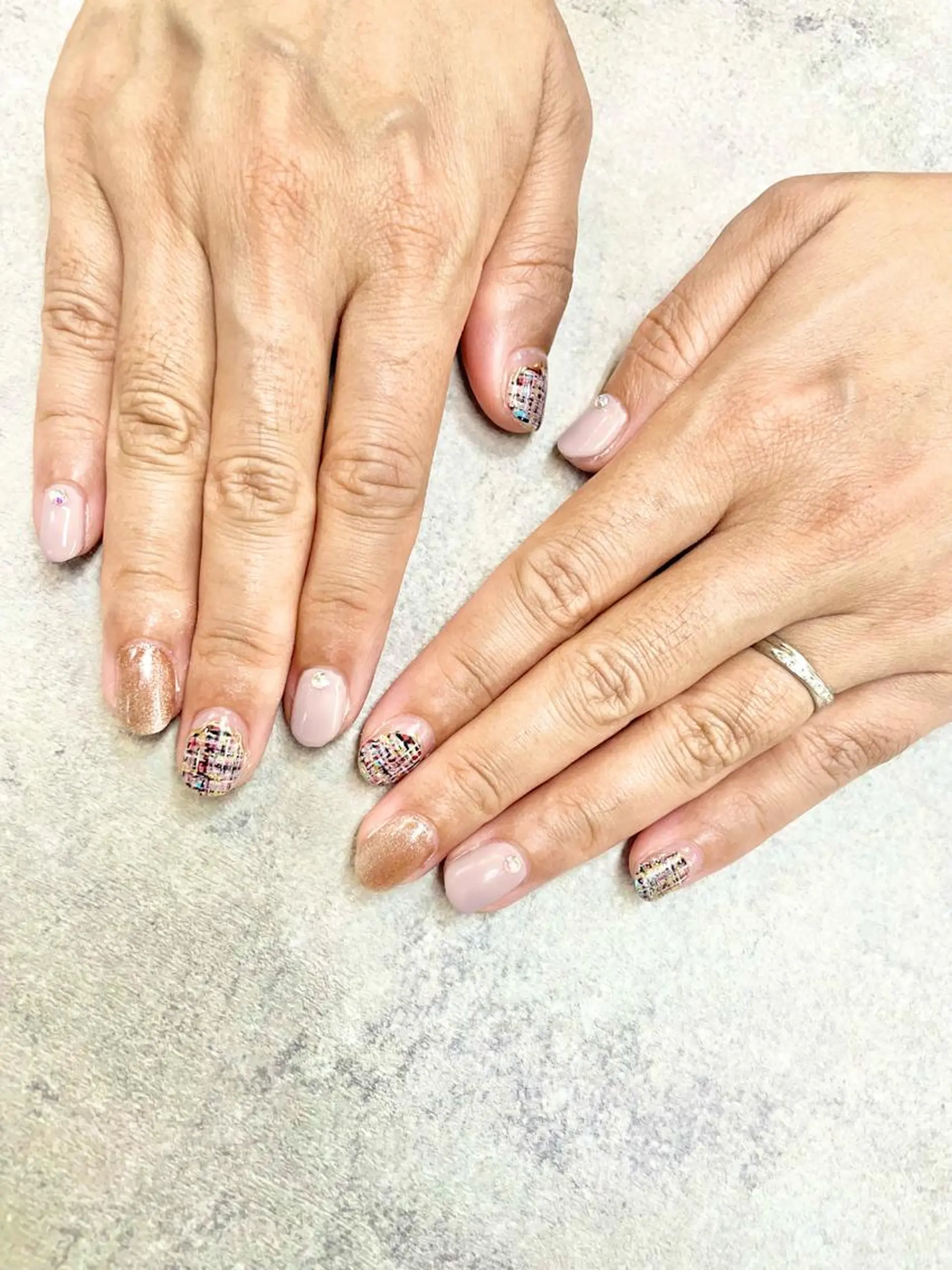 ネイル ツイードネイル 冬ネイル FASTNAIL PLUS 新宿店のネイルデザイン