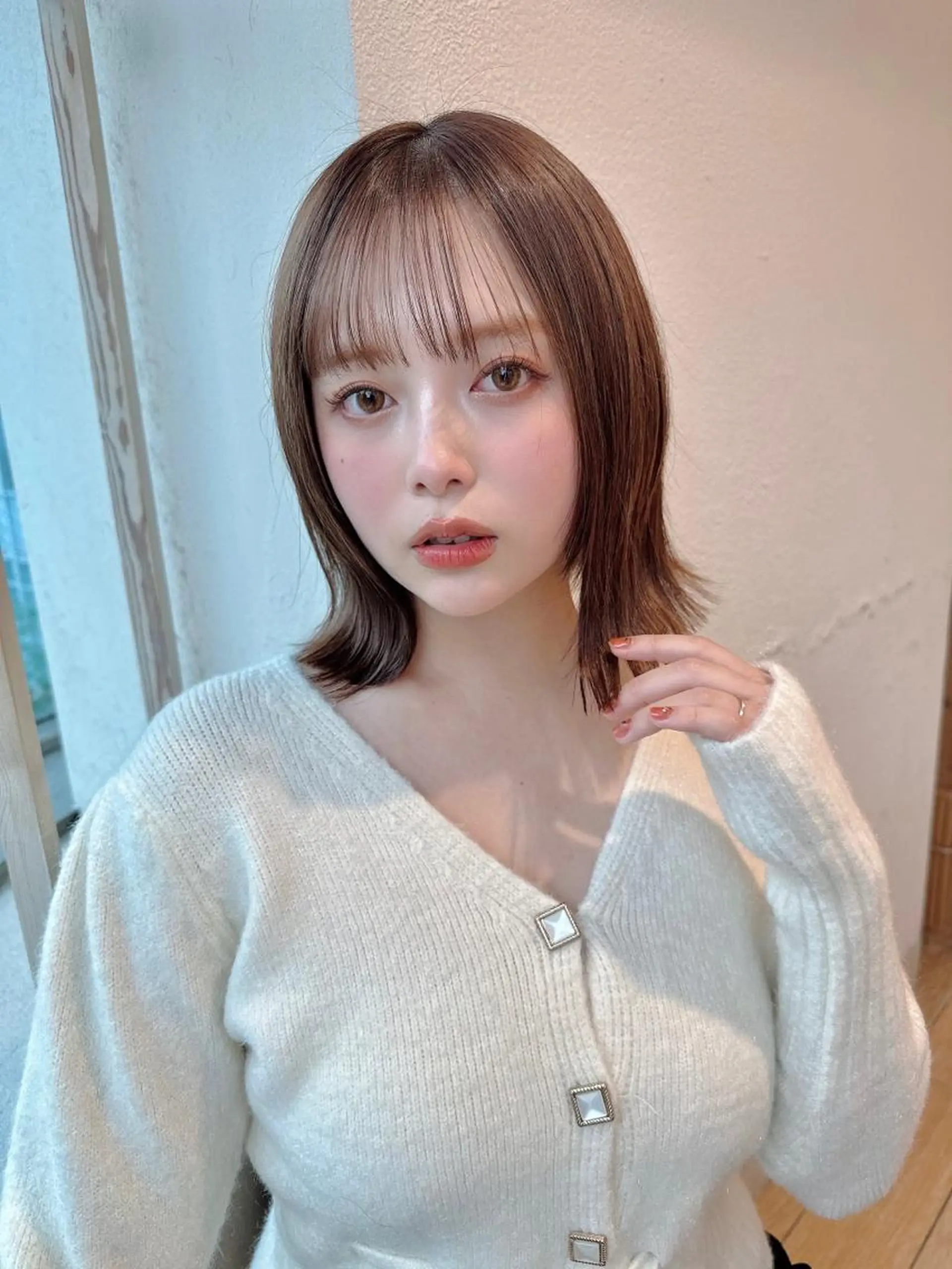 ミディアム 切りっぱなしボブ ショートボブ ボブ くびれヘア 顔周りカット カット トリートメント 市原 大翼のヘアスタイル