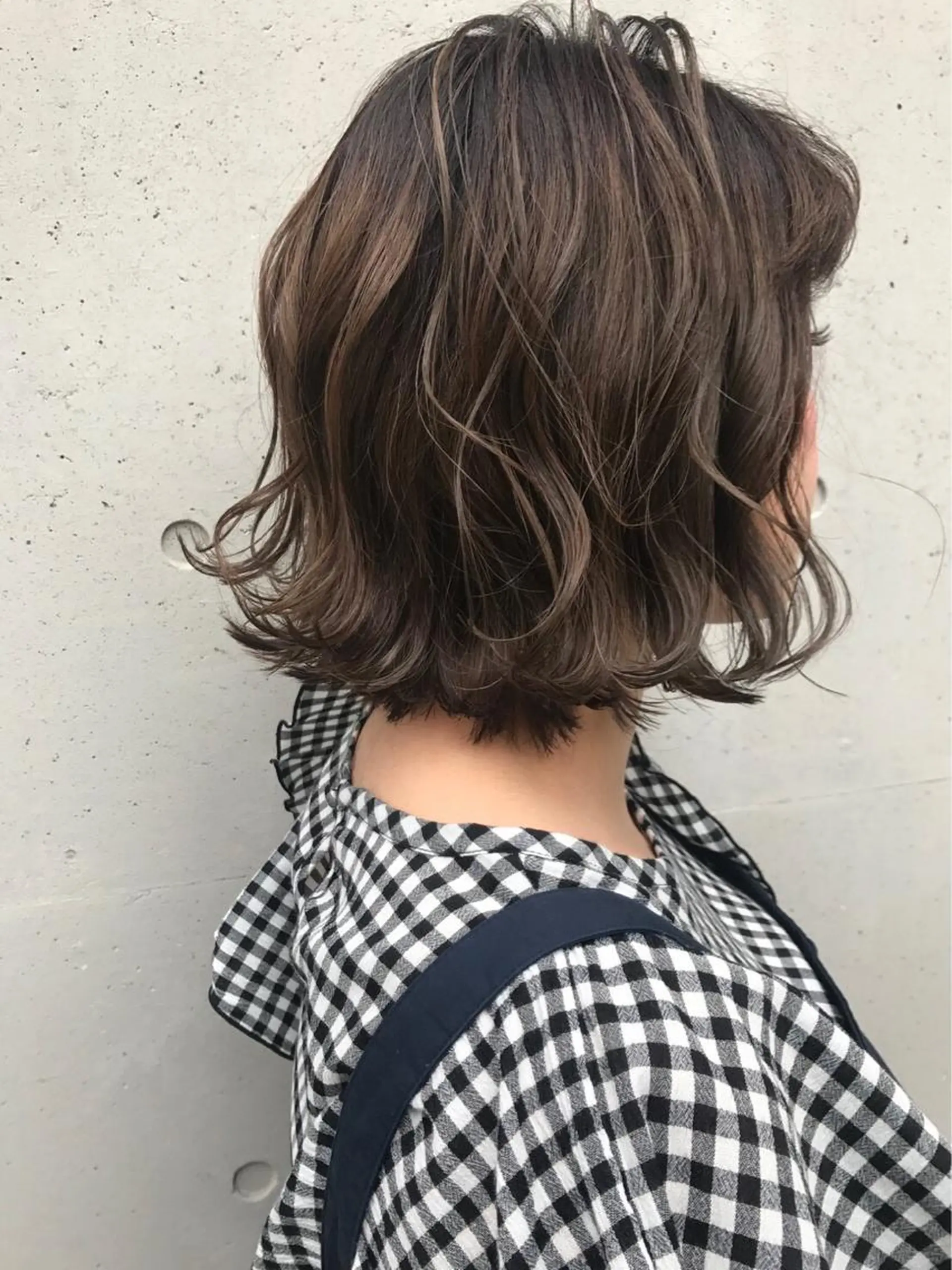 ミディアム カラー ベージュカラー 透明感カラー カット ヘアカラー トリートメント 酸性縮毛矯正🧴韓国 レイヤー/髪質改善のヘアスタイル