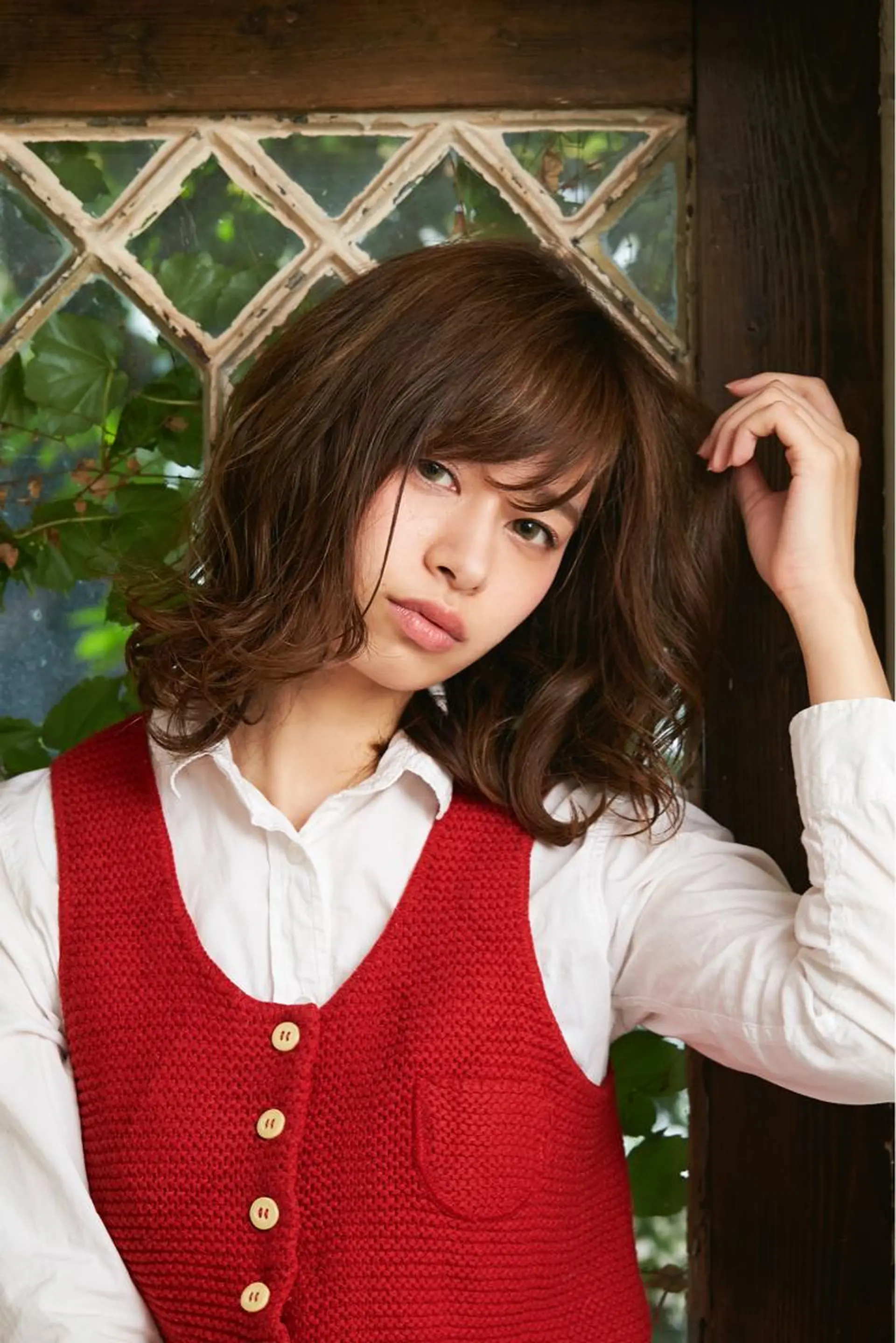 ミディアム 所渉/韓国レイヤー /ウルフカットのヘアスタイル