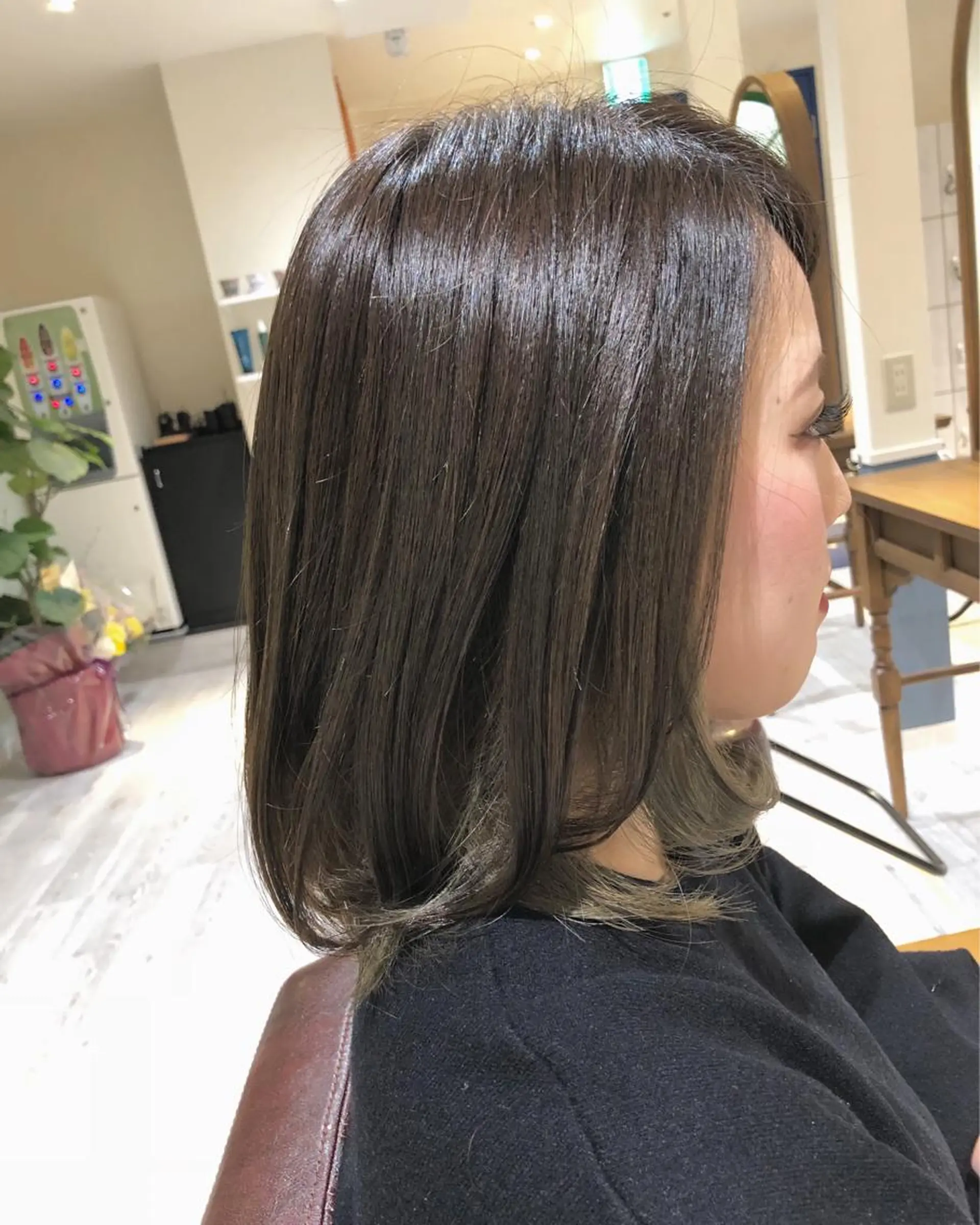 ミディアム カラー ブリーチ グレージュ イルミナカラー ヘアカラー 松田 和樹のヘアスタイル