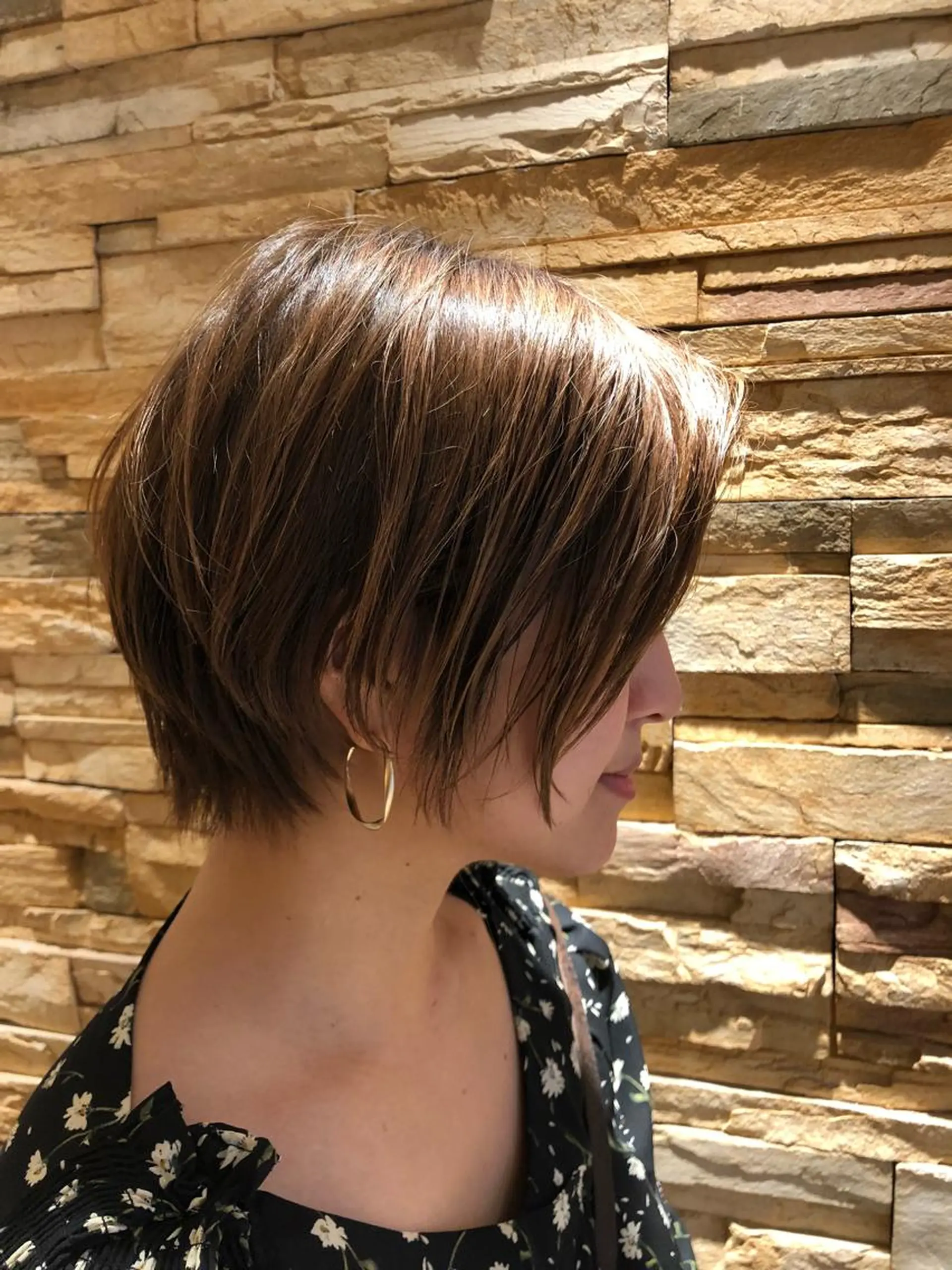 ショート 顔周りの垢抜けヘア 立山愛梨のヘアスタイル
