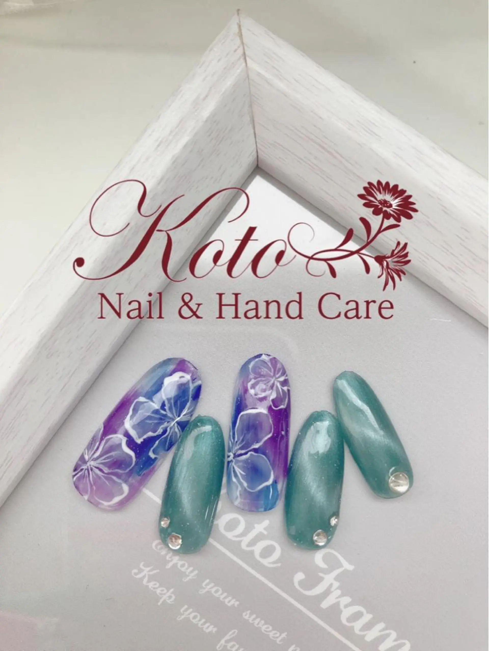 ネイル 長さ出し フットネイル フレンチネイル ジェルネイル ラメ(グリッター) Risa ネイルサロンKOTOのネイルデザイン