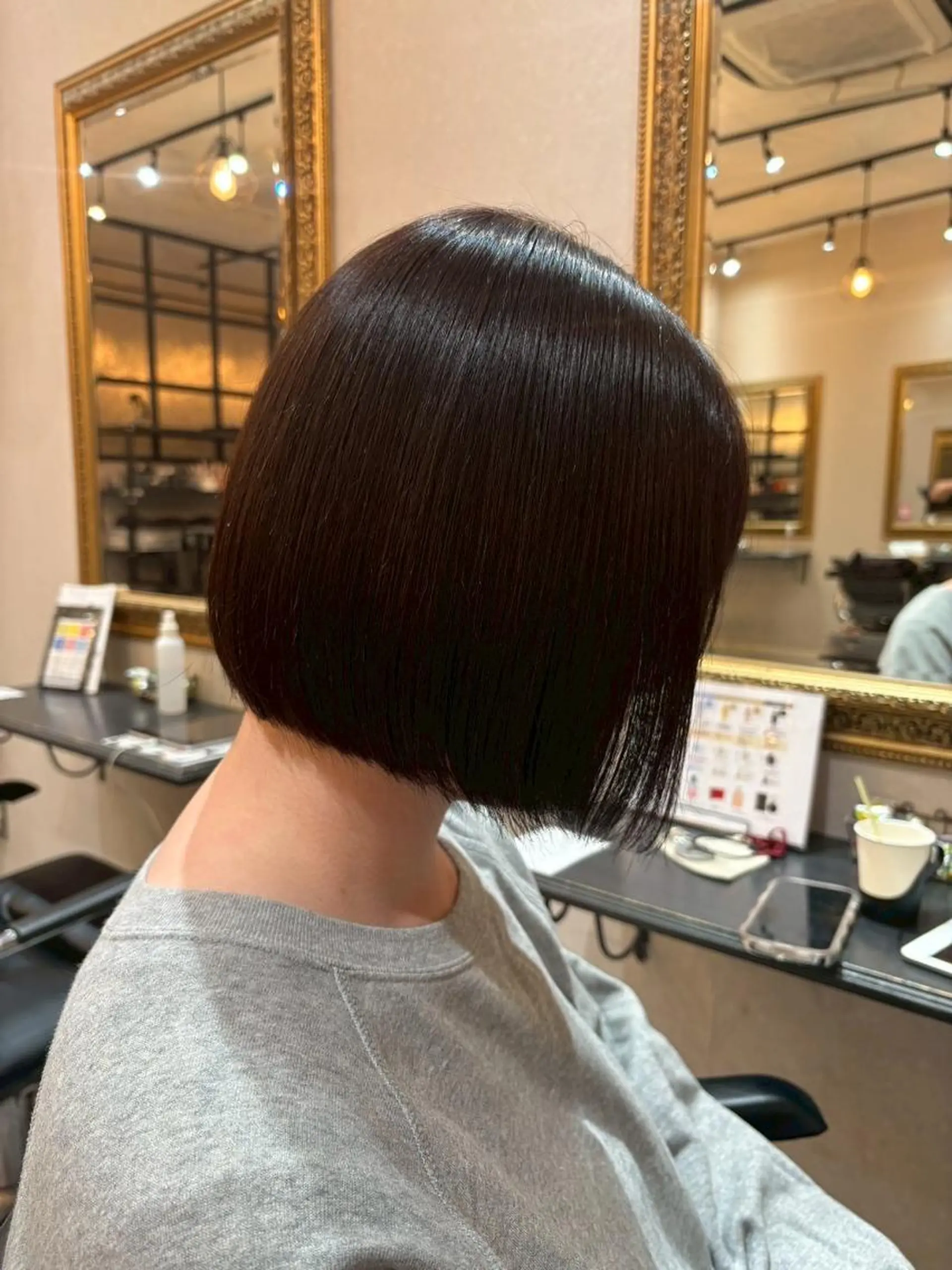 ショート ショートボブ ボブ くびれヘア 顔周りカット ショートヘア カット ヘアカラー トリートメント ヘッドスパ N゜jillva ナンバージルバのヘアスタイル