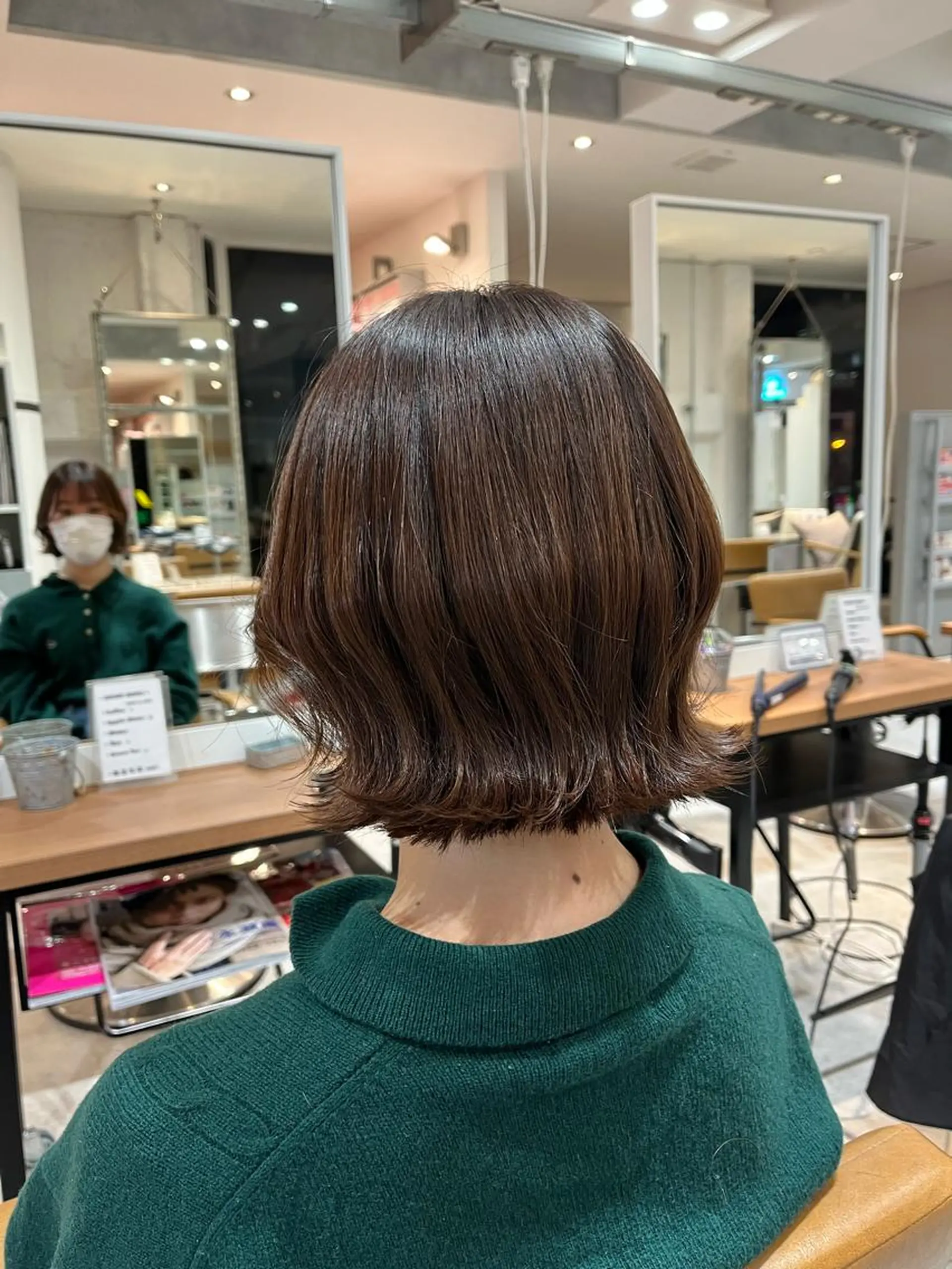 ショート カット u n aのヘアスタイル
