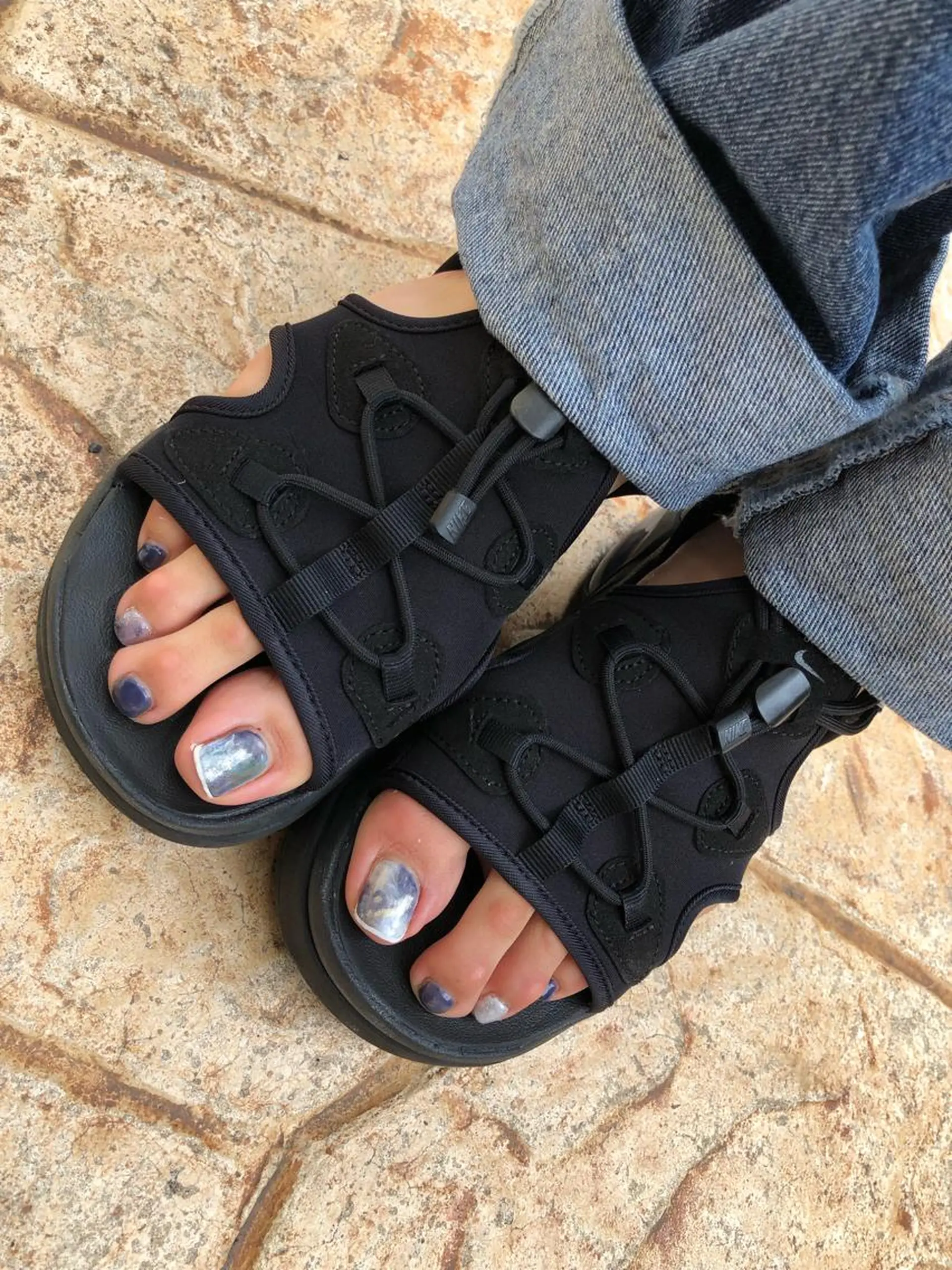 ネイル ブルー フットネイル ニュアンスネイル felice nailのネイルデザイン