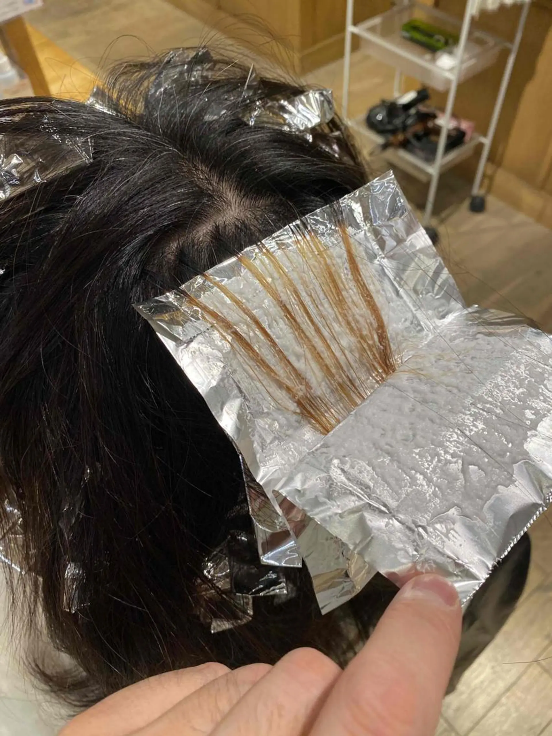 ミディアム カラー ショートボブ ボブレイヤー ミディアムレイヤー アッシュ ベージュカラー 前田 裕介のヘアスタイル