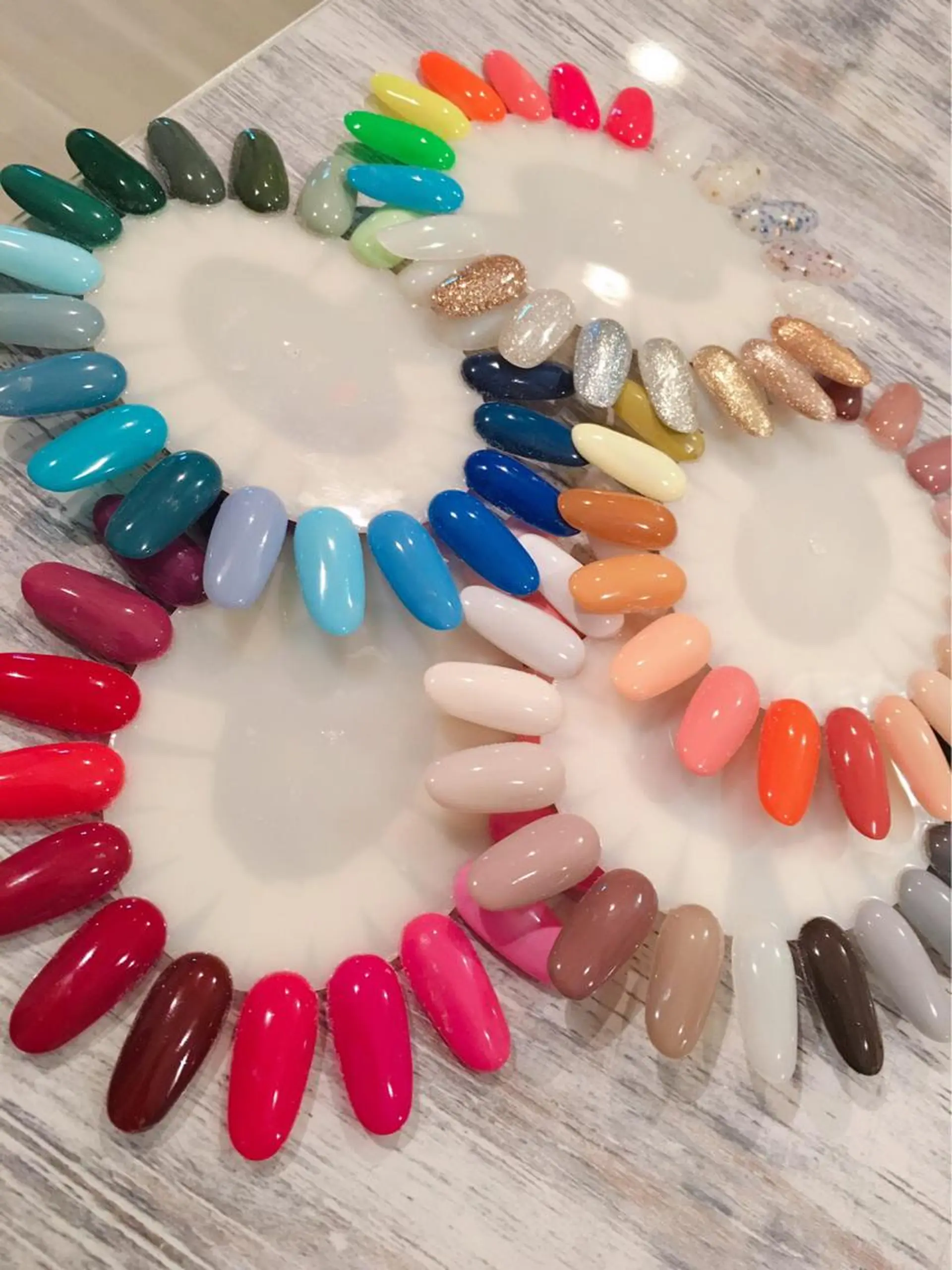 ネイル 西岡 杏のネイルデザイン