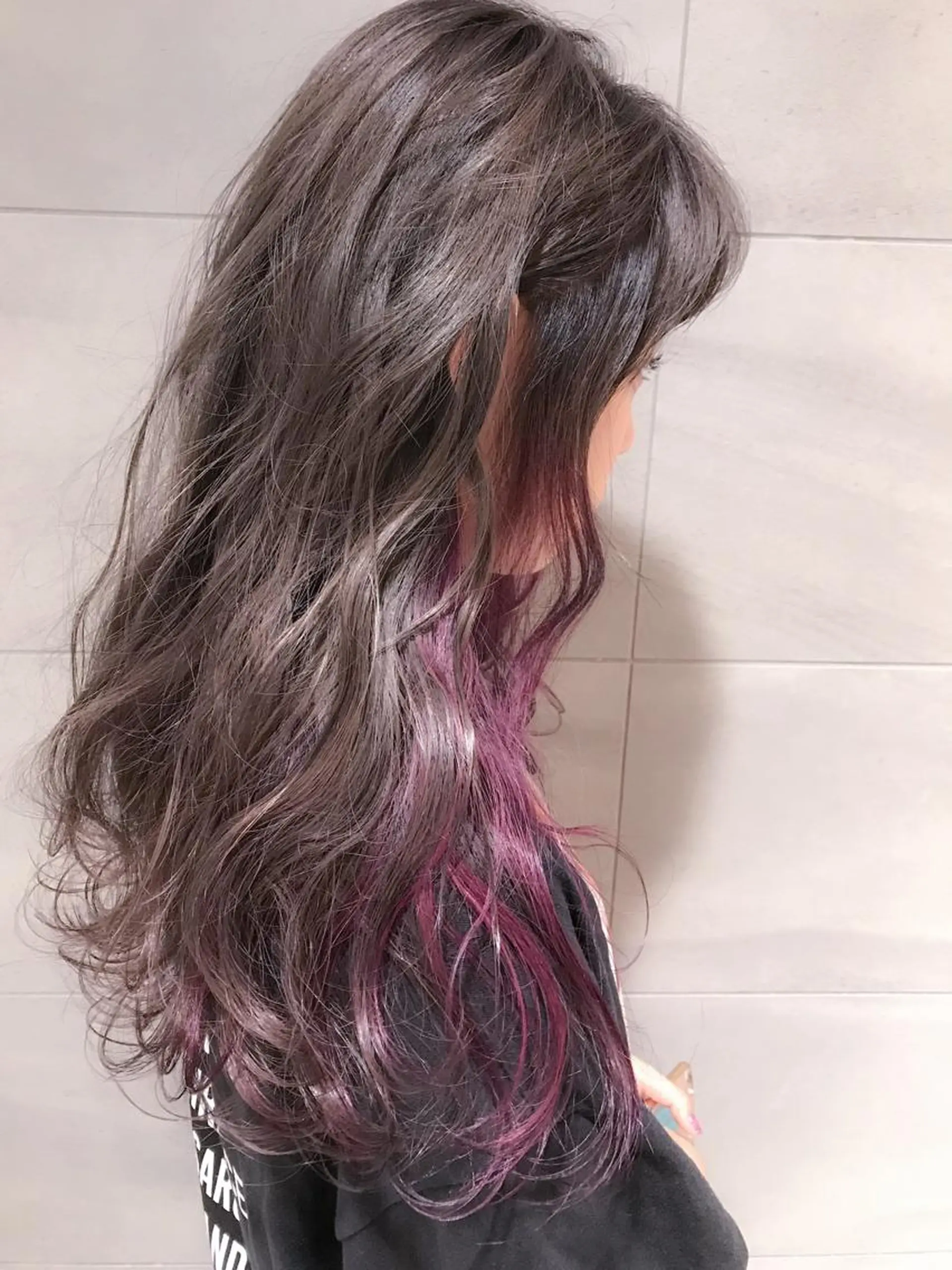 セミロング カラー アディクシーカラー ブリーチ ハイライトカラー ハイライト カット ヘアカラー BOX mico.のヘアスタイル