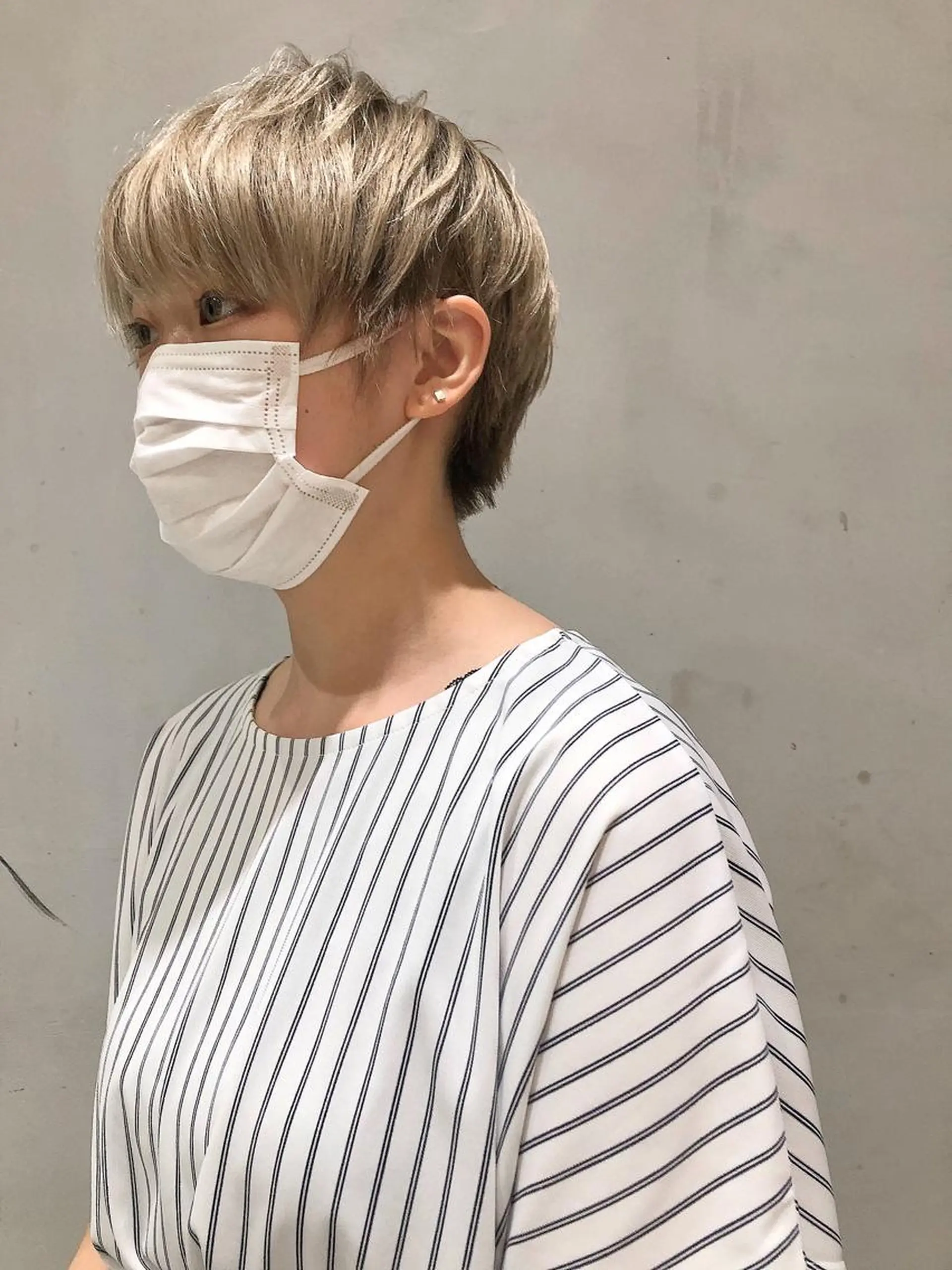 ショート カラー 圧倒的透明感カラー nana🦕のヘアスタイル