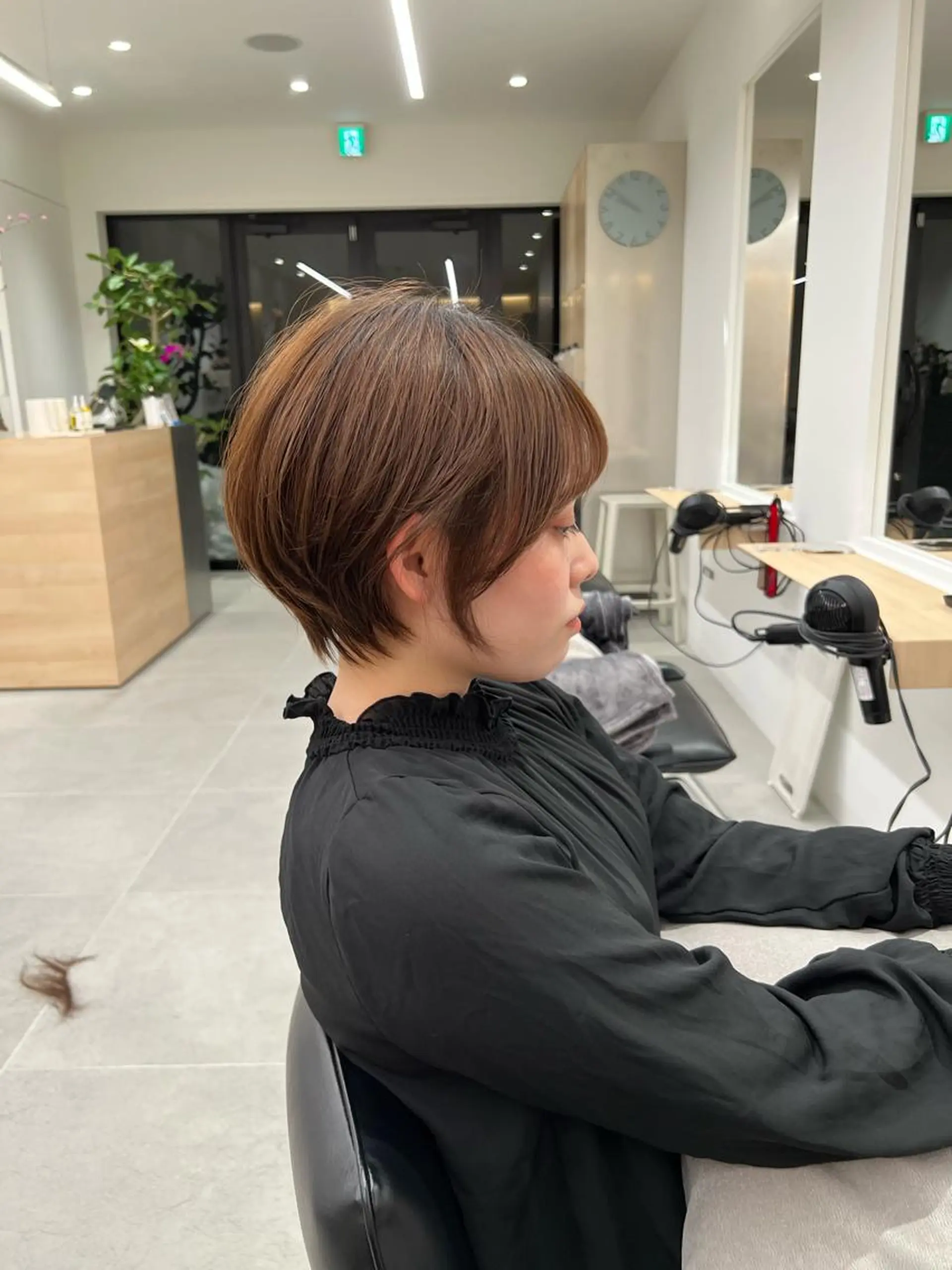 ショート カット ヘアカラー トリートメント 斉藤 未佳のヘアスタイル