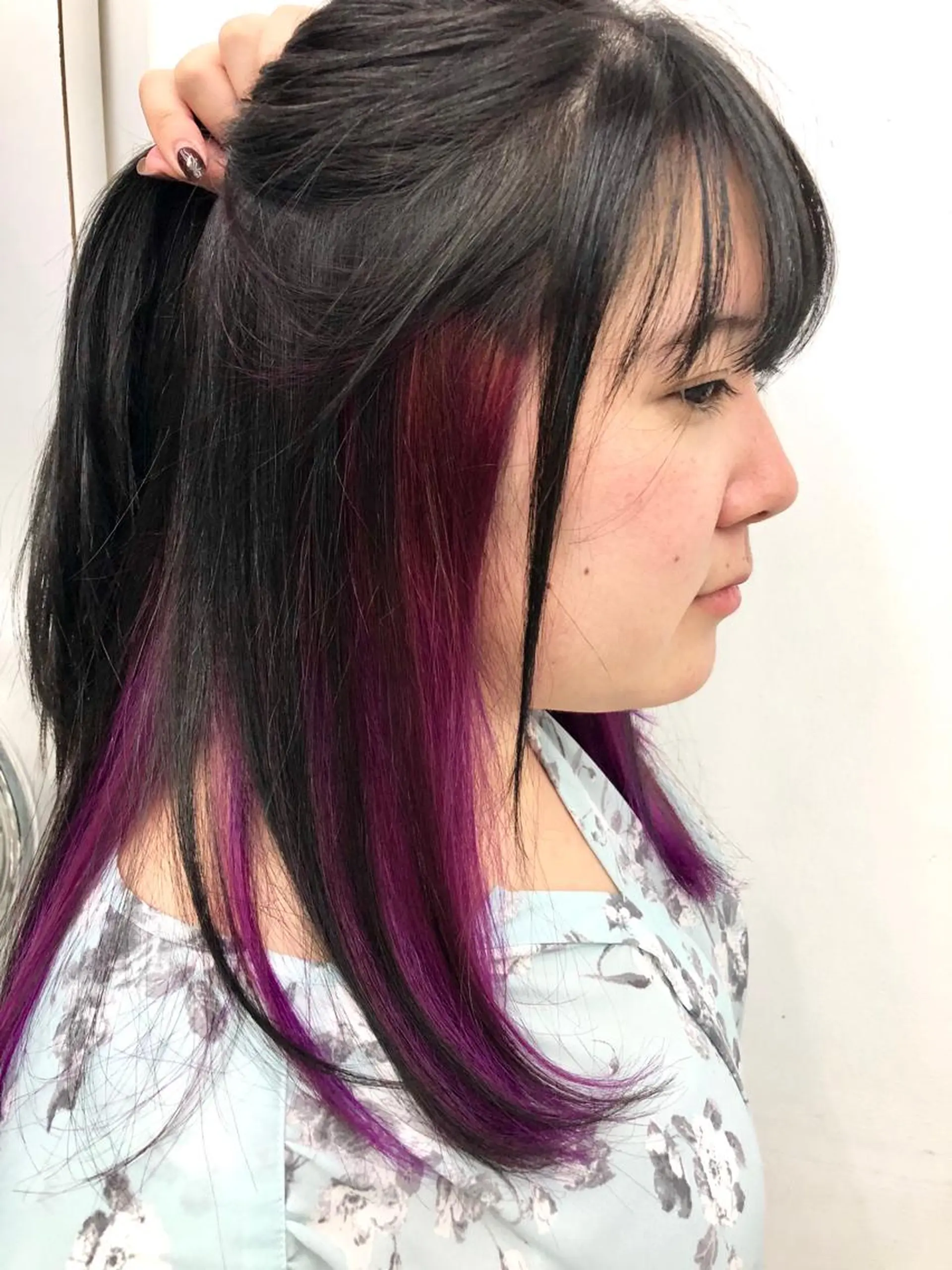 セミロング カラー インナーカラー ヘアカラー 岩崎 裕司のヘアスタイル