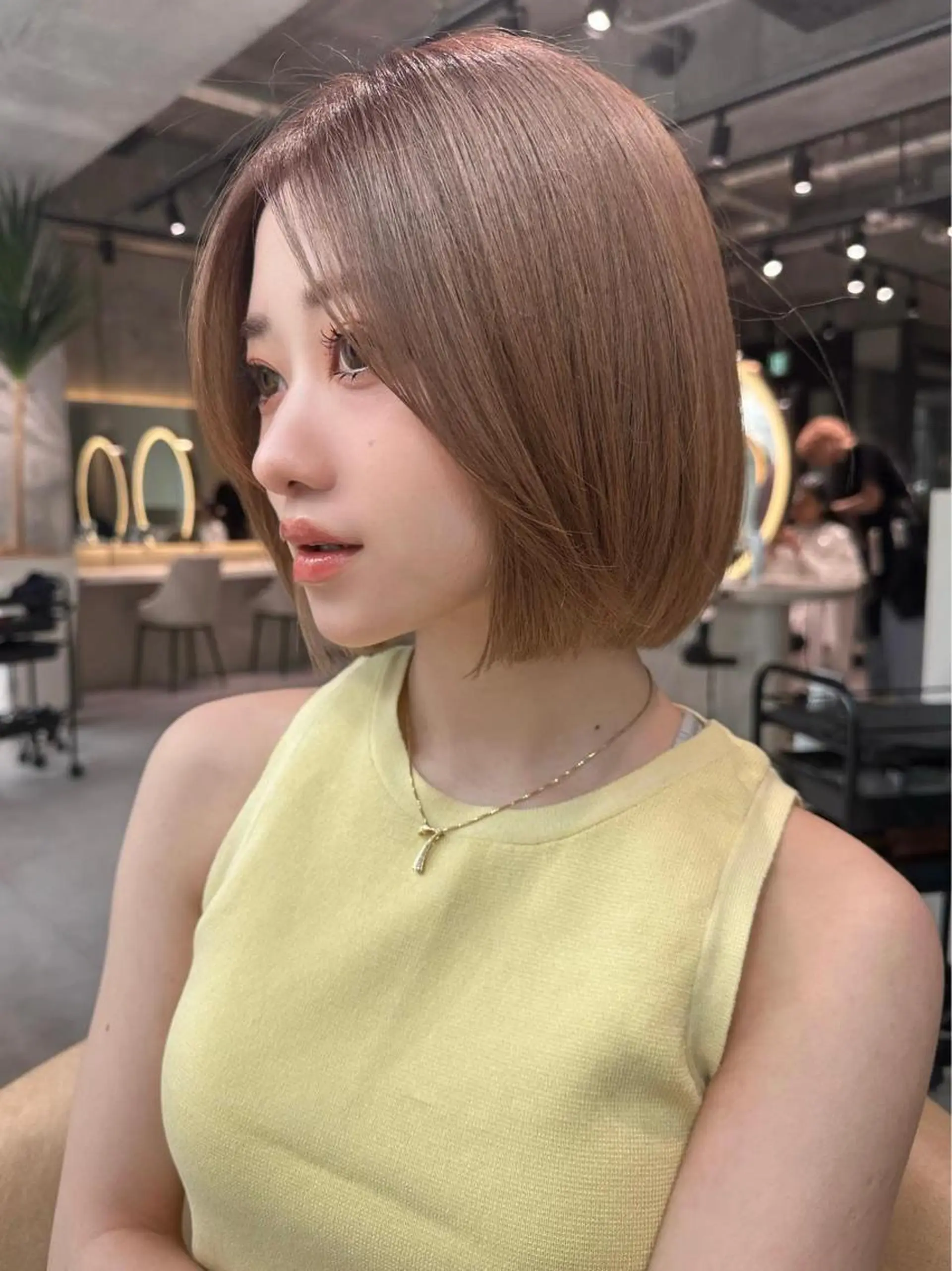ミディアム カラー カット トリートメント かえ🩶韓国ボブ🎀 透明感カラー🥣のヘアスタイル