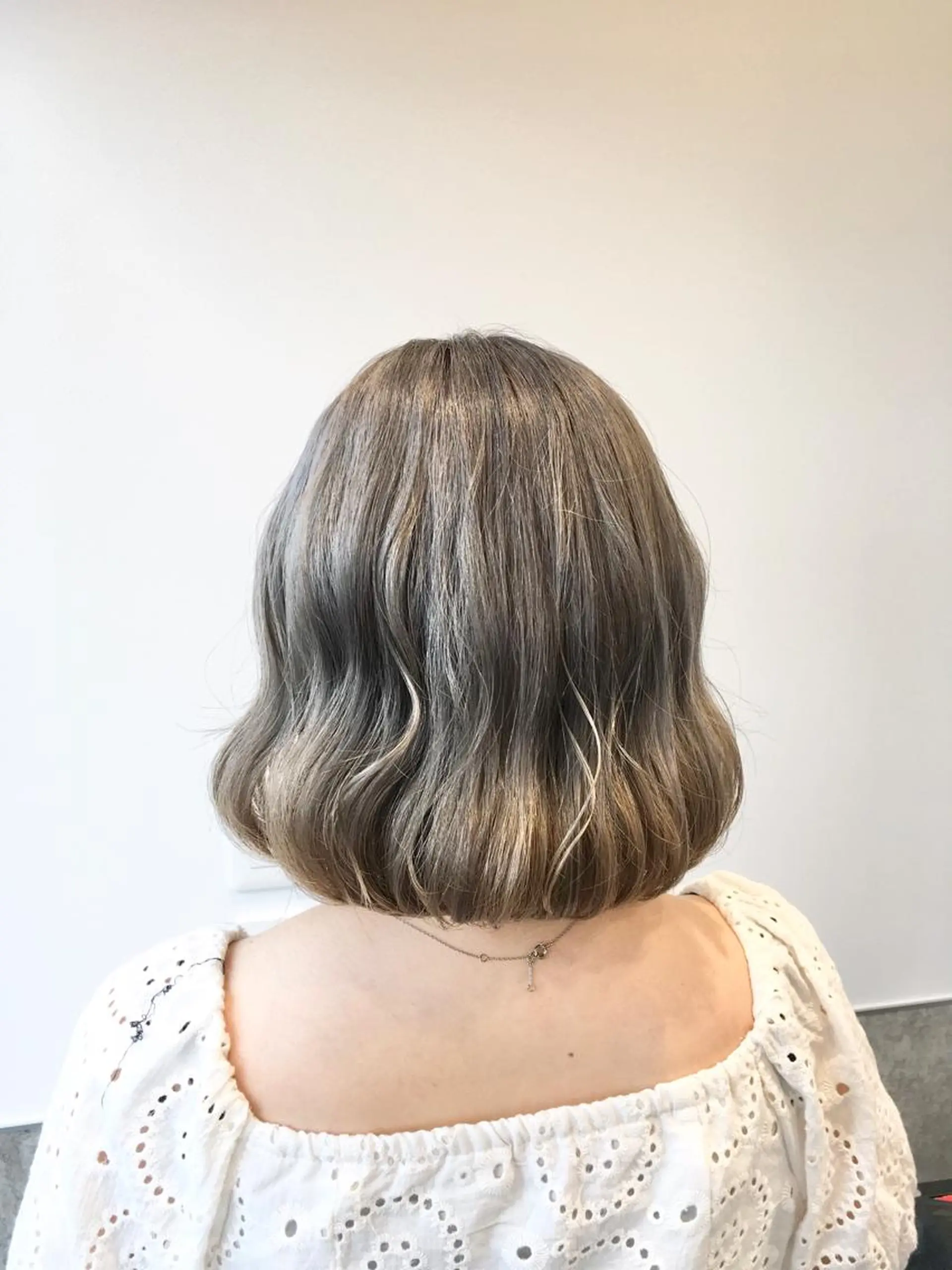 ミディアム カラー ブリーチ ヘアカラー トリートメント ヘアセット yoshi ☆のヘアスタイル