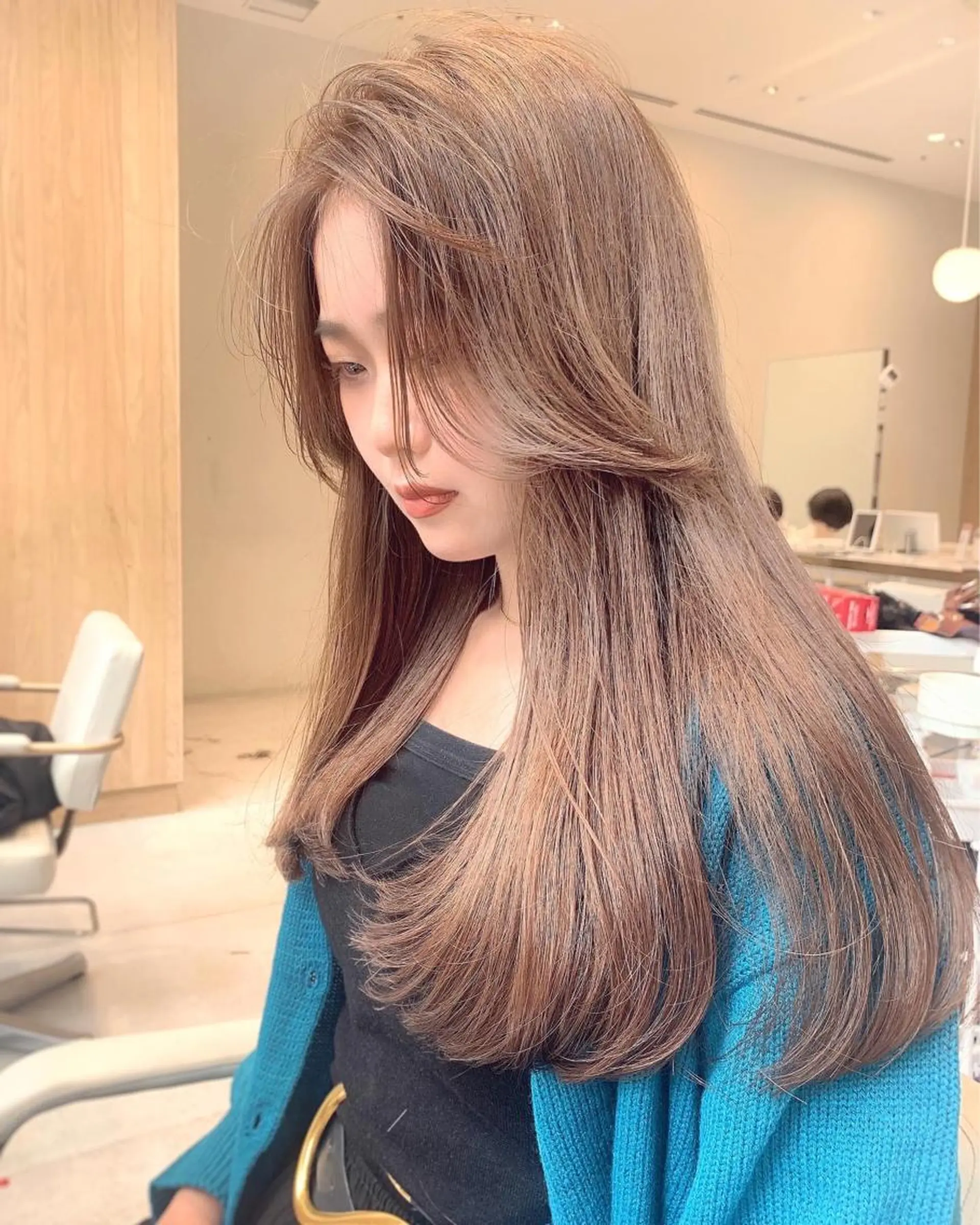 ロング レイヤー専門家 ダブルカラー修のヘアスタイル