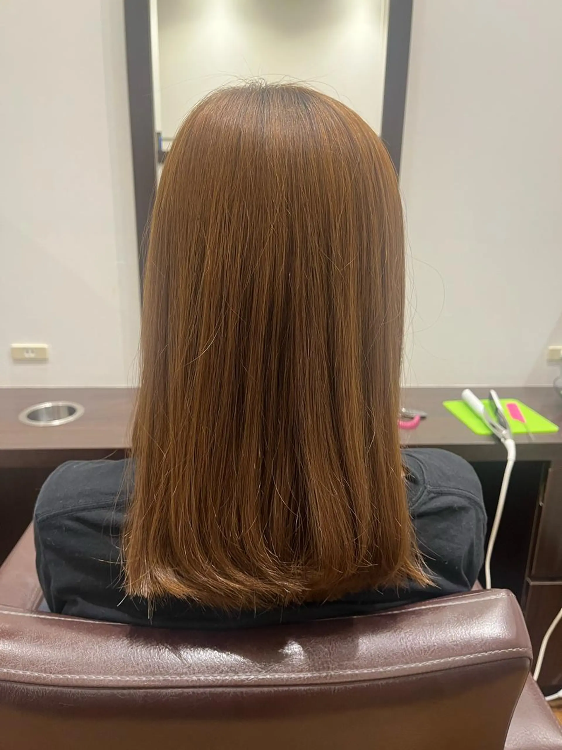 ミディアム カラー 伊藤 未紗希のヘアスタイル