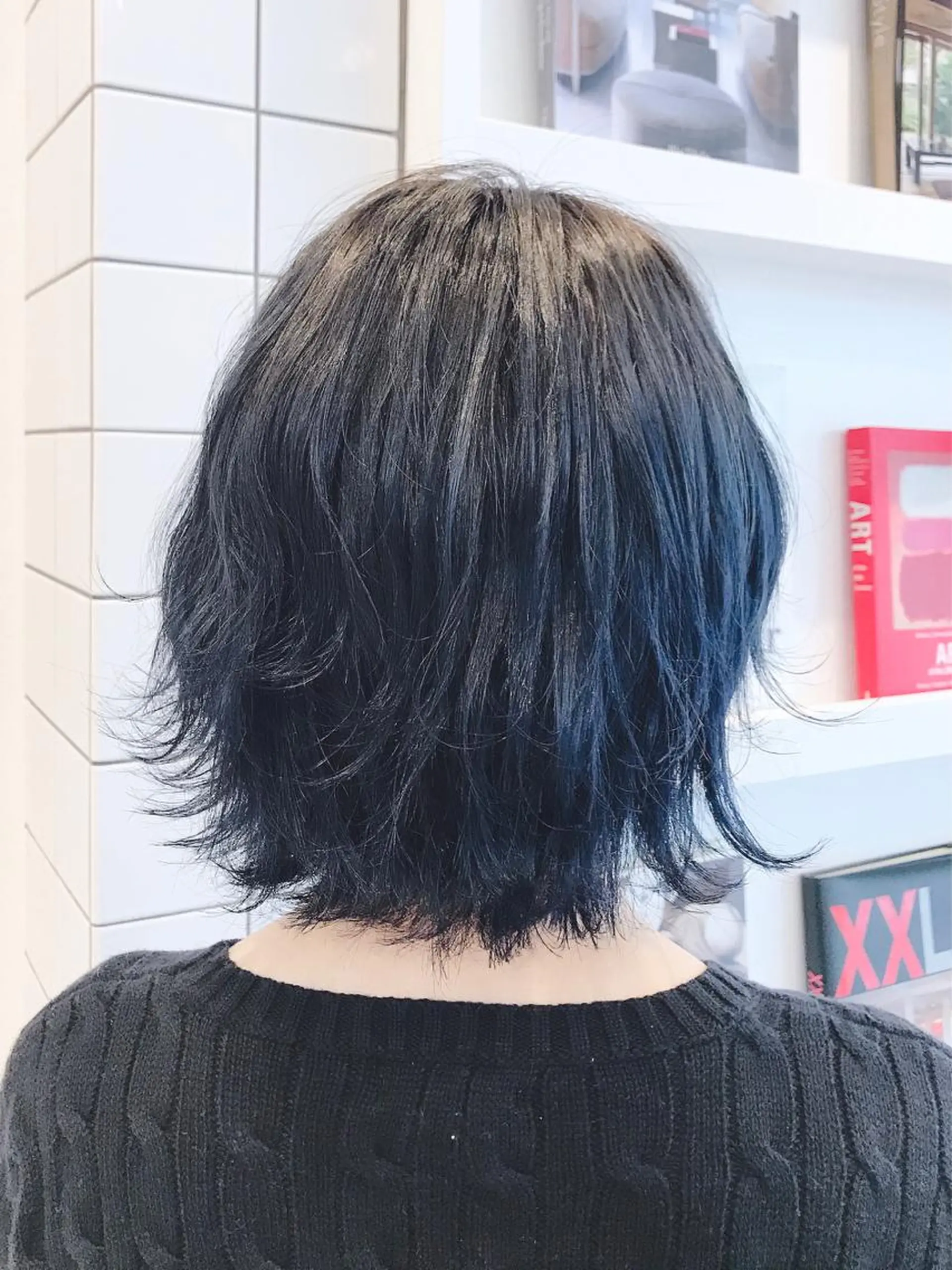ショート カラー ネイビーカラー 髙橋 かすみのヘアスタイル