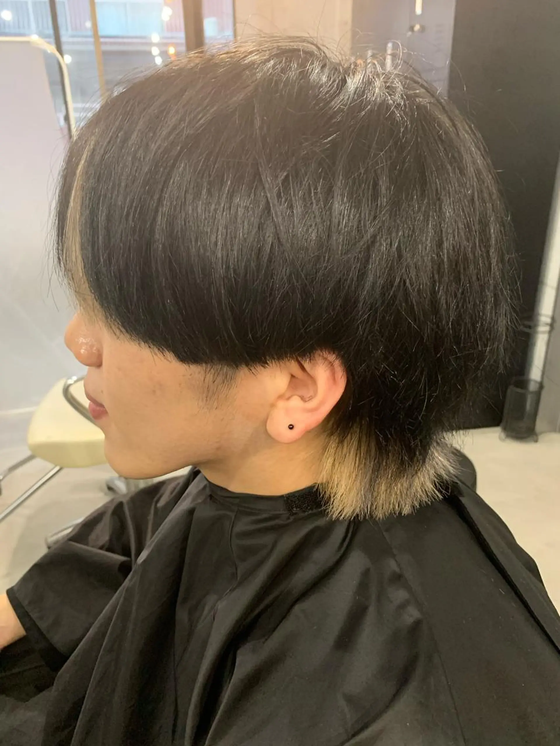 カラー メンズ メンズバレイヤージュ メンズブリーチ メンズハイライト メンズインナーカラー メンズ韓国風 髪質改善色素改善特化 keiのヘアスタイル