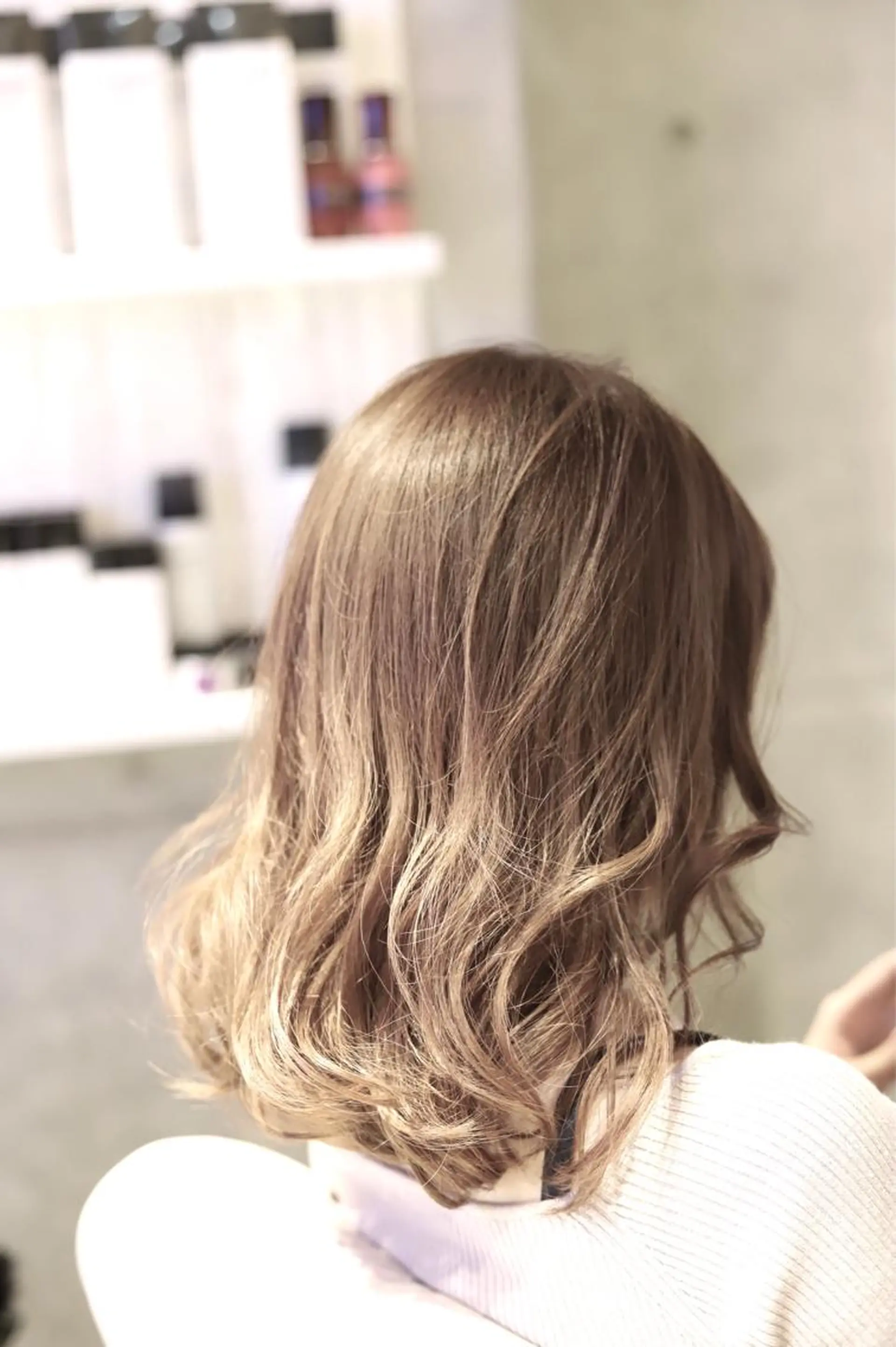 ミディアム カラー グレージュ オリーブグレージュ オリーブグレー アドミラルYoshi oのヘアスタイル