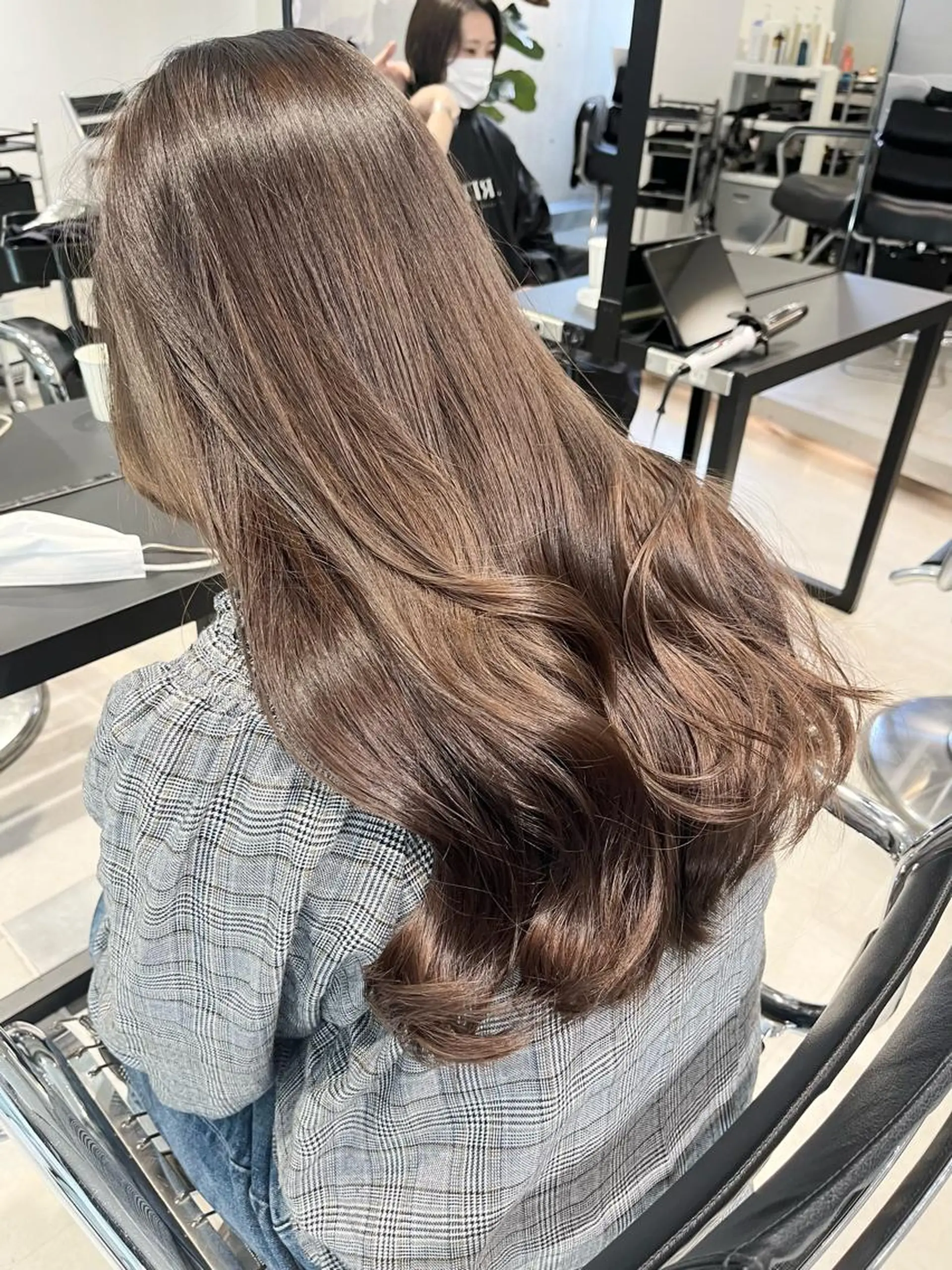 ロング カラー パーマ ヘアアレンジ トリートメント ヘッドスパ ヘアセット 透明感/オリーブ/ グレージュ/YUKAのヘアスタイル