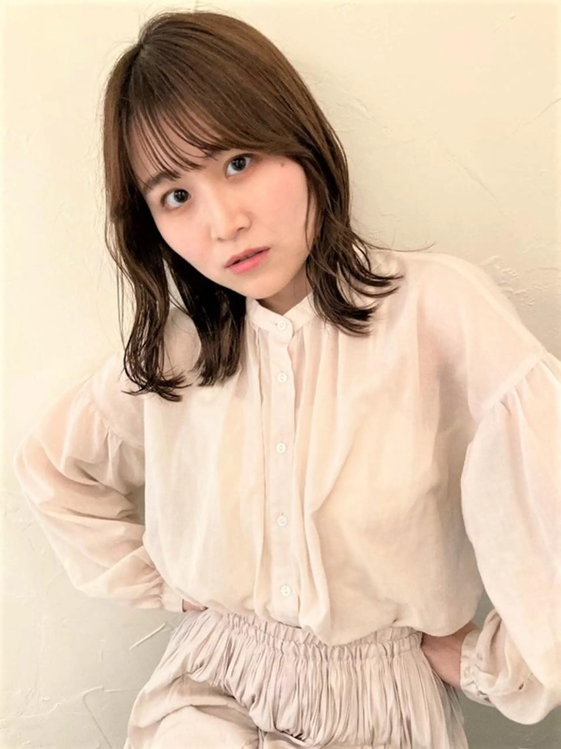 ミディアム シマダ アユミのヘアスタイル