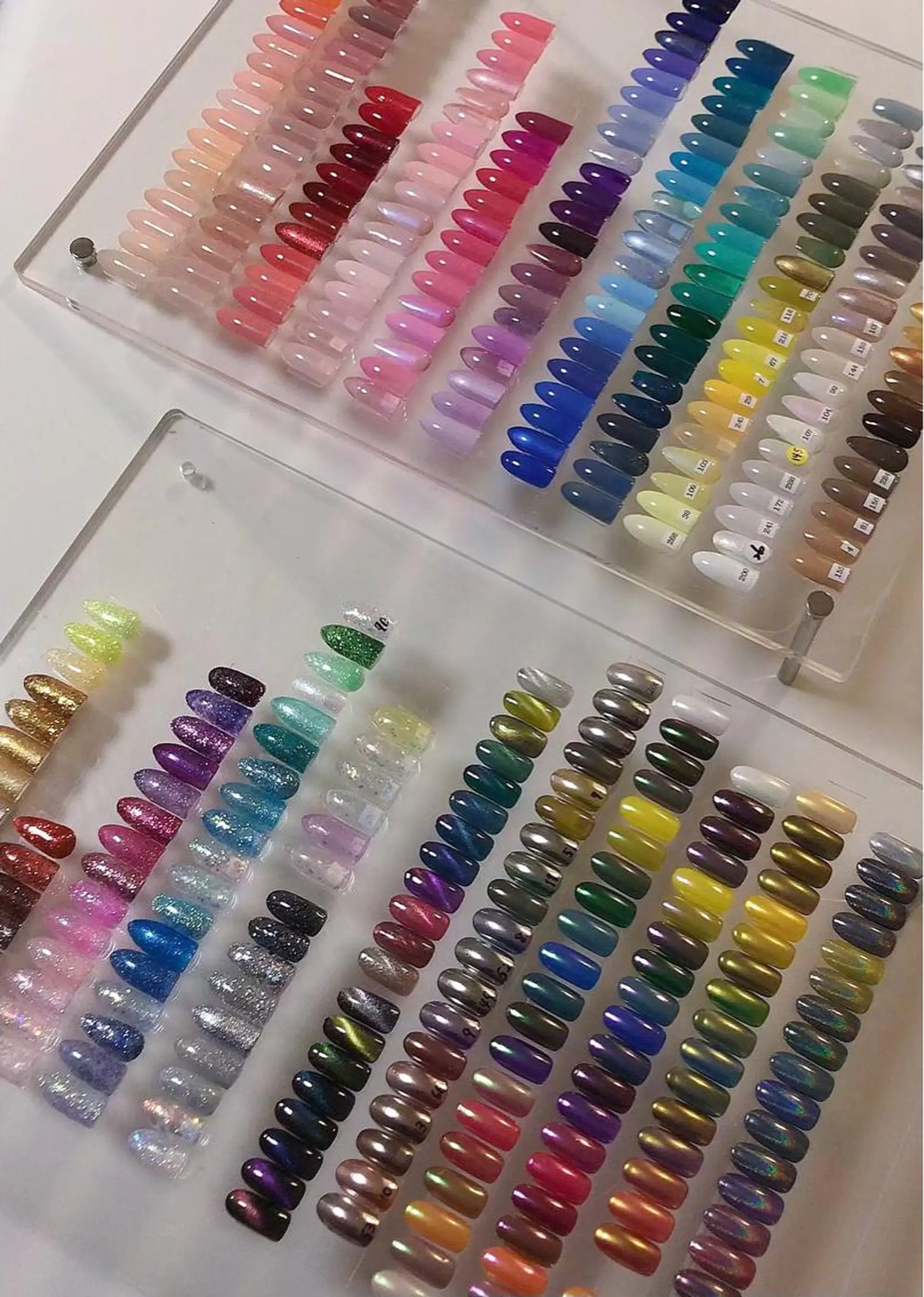 ネイル ハンドネイル フットネイル ハンドケア 🦋AYNIL🦋 ナチュラル専門店♥️のネイルデザイン